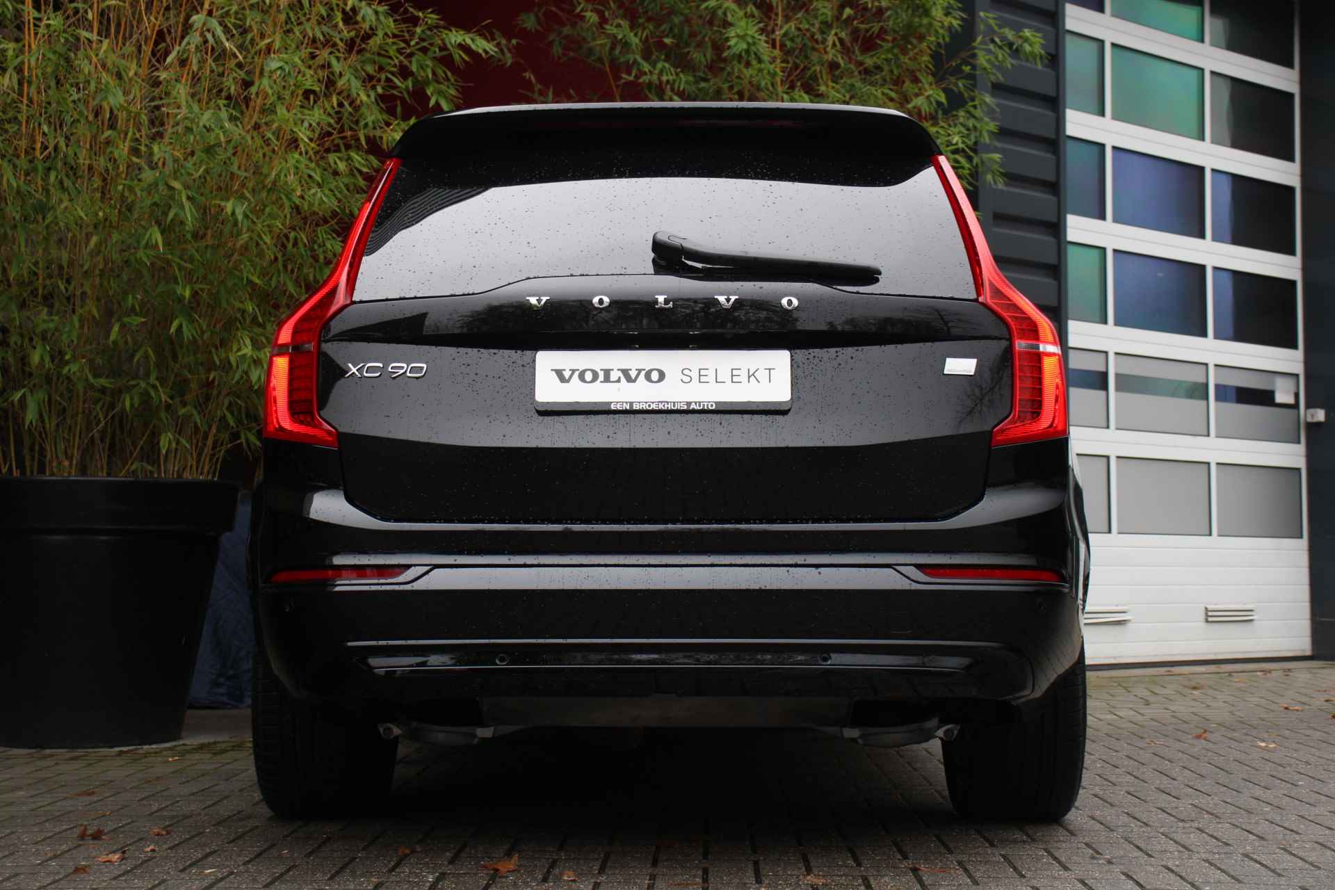 Volvo XC90 T8 Recharge AWD Ultimate Dark | Full Option! | Luchtvering | Bowers&Wilkins | Massage | Schuifdak | Trekhaak | 360 Camera | Pilo - 12/30