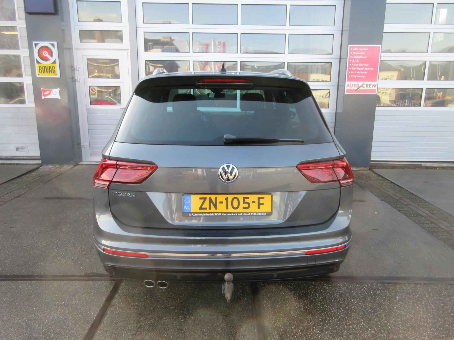 Volkswagen Tiguan 1.5 TSI Comfortline Business / R-Line - 8/30