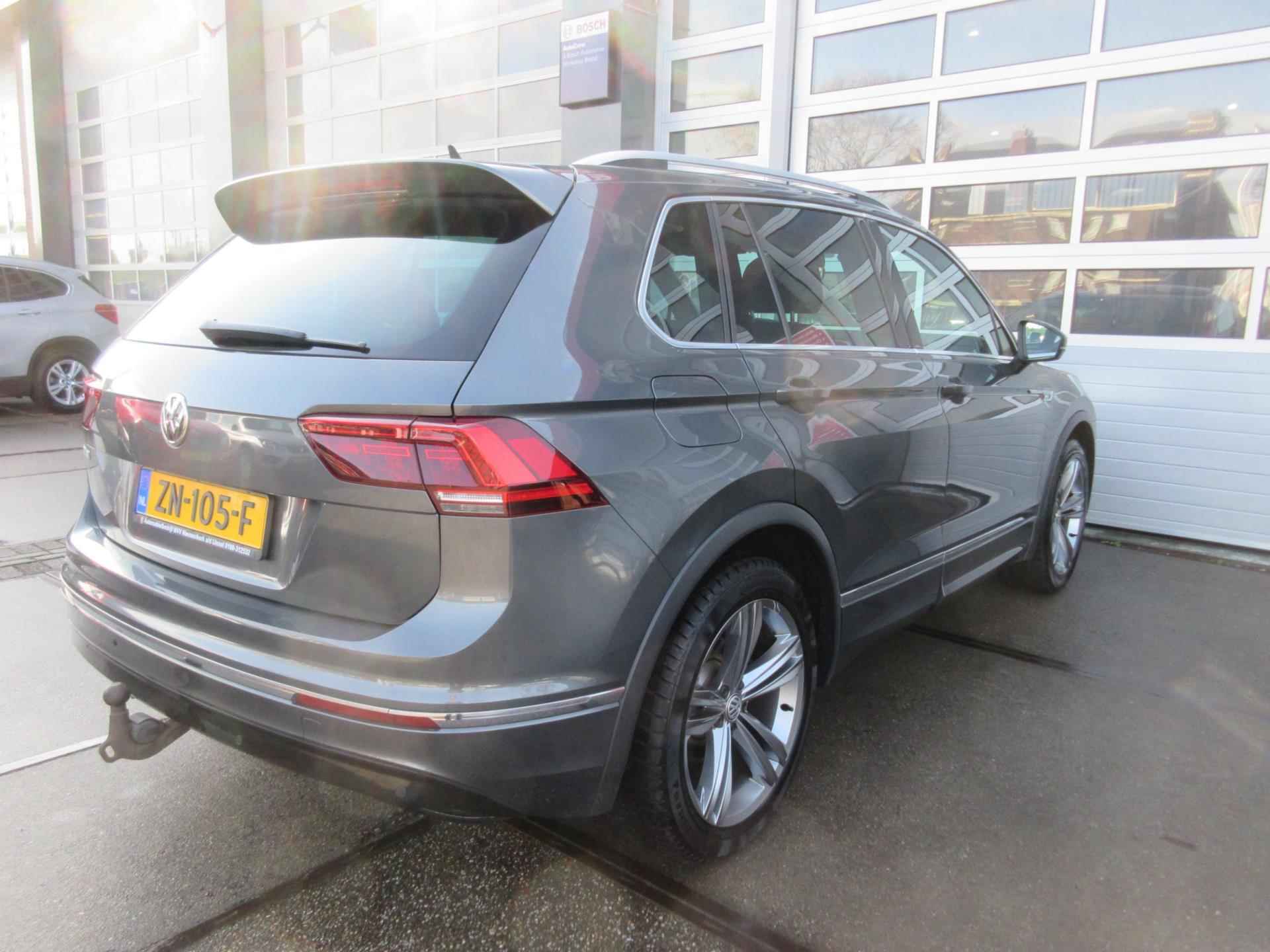 Volkswagen Tiguan 1.5 TSI Comfortline Business / R-Line - 12/30