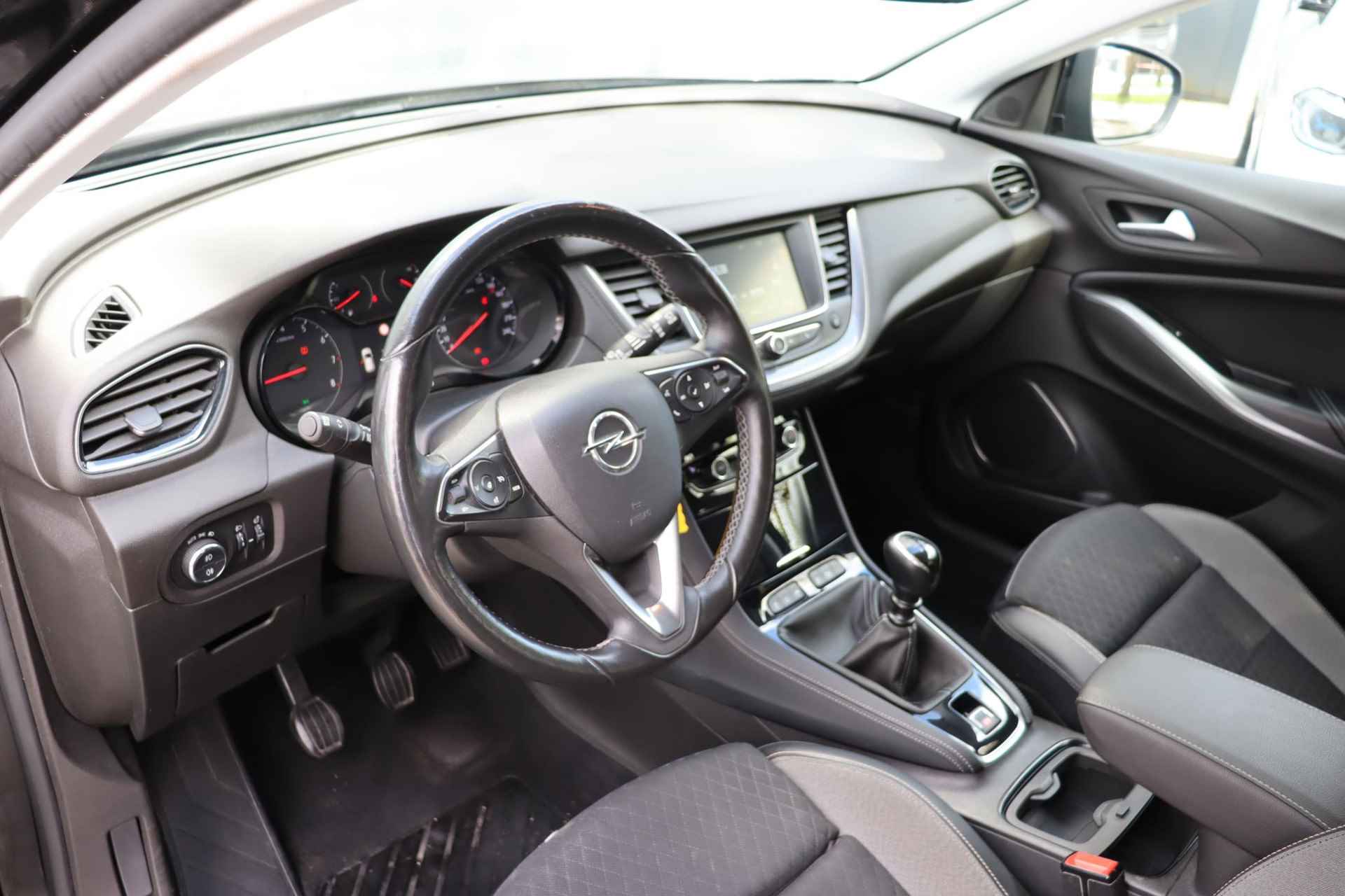 Opel Grandland X 1.2 Turbo Online Edition / Climate / Carplay Navigatie / Winterpakket - 16/41
