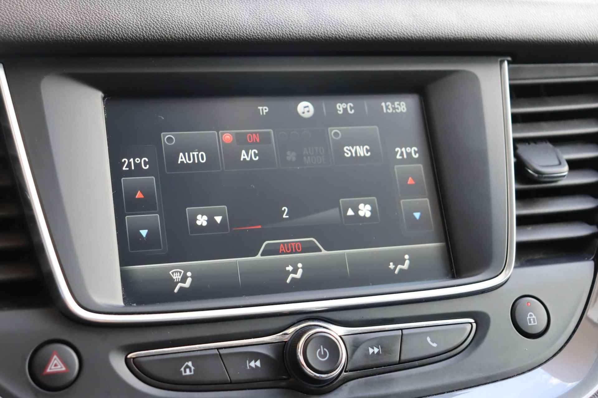 Opel Grandland X 1.2 Turbo Online Edition / Climate / Carplay Navigatie / Winterpakket - 23/41