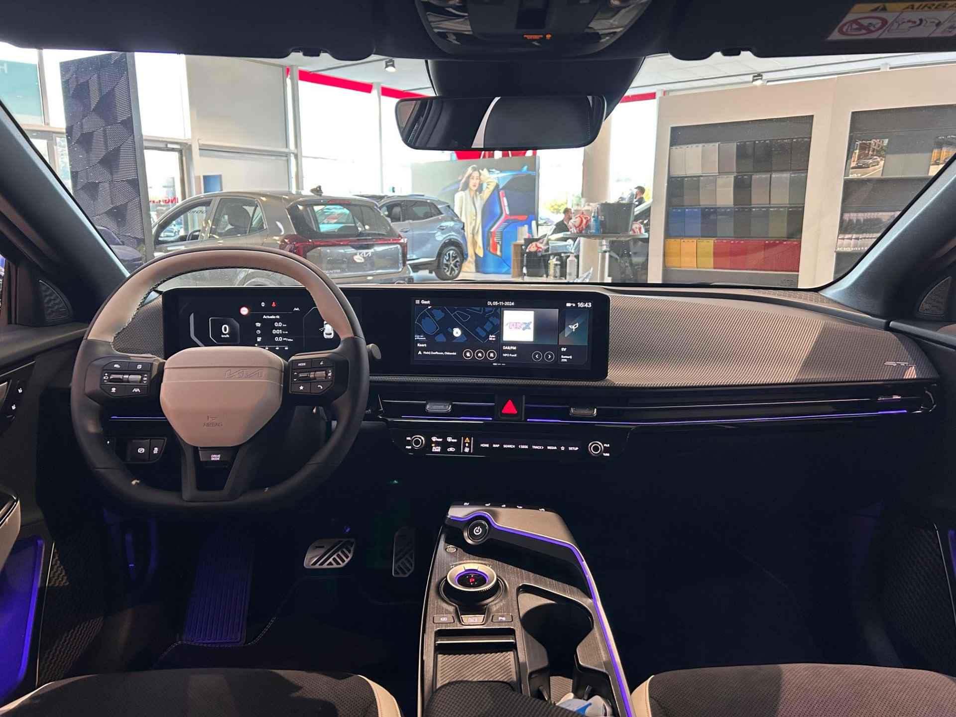 Kia Ev6 GT-Line 84 kWh - Uit voorraad leverbaar - Panorama dak - 360 graden camera - Apple CarPlay/Android Auto - Meridian Audio - Fabrieksgarantie tot 10-2031 - 5/12