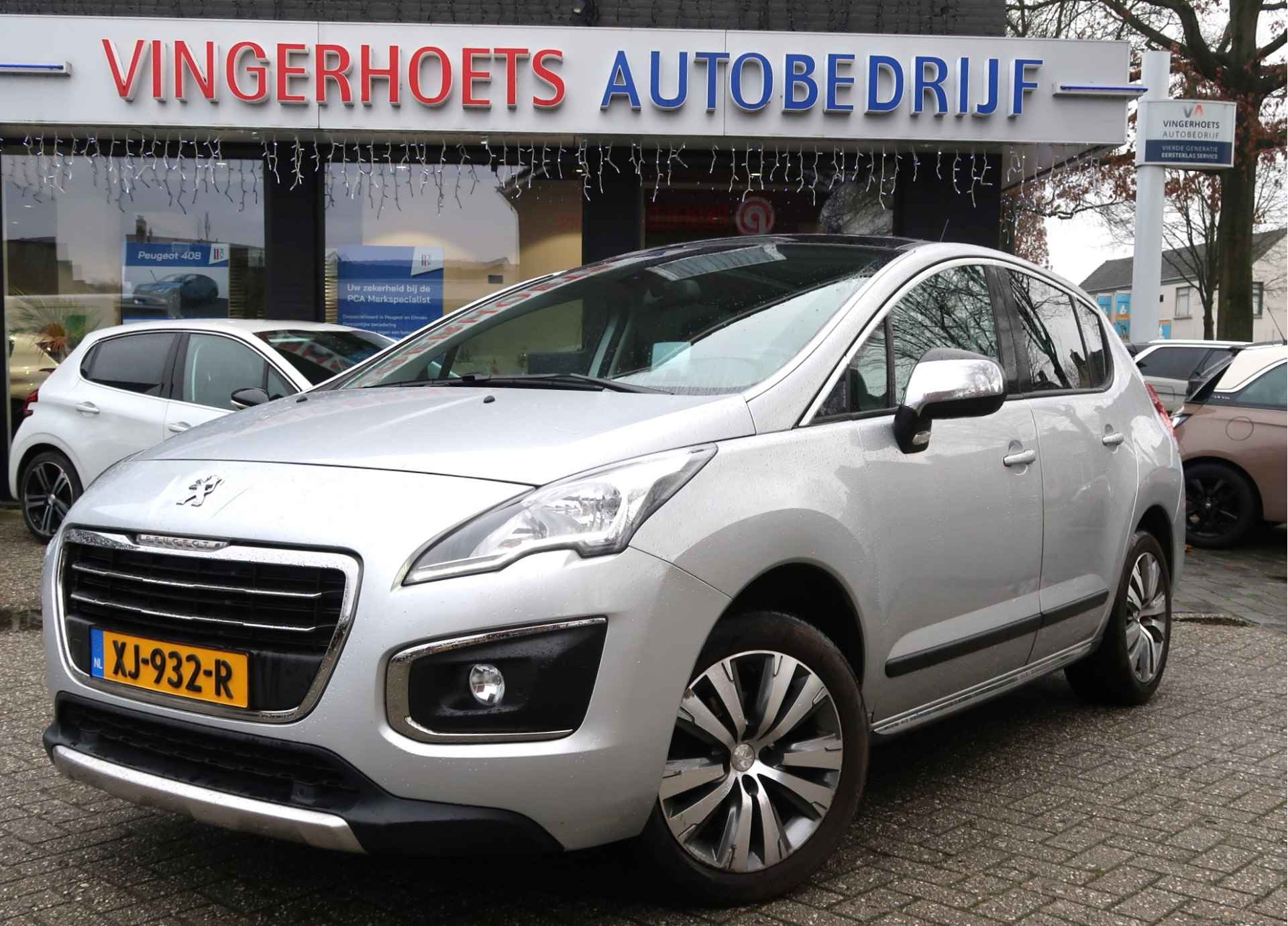 Peugeot 3008 130 Pk Benzine * Hele Luxe Allure * TOPONDERHOUDEN !!! * Panoramadak * Trekhaak * Zwart Lederen Bekleding * Stoelverwarming * Navigatie * Achteruitrij Camera * Head Up Display * Vingerhoets; Vierde Generatie Eersteklas Service ! - 3/47