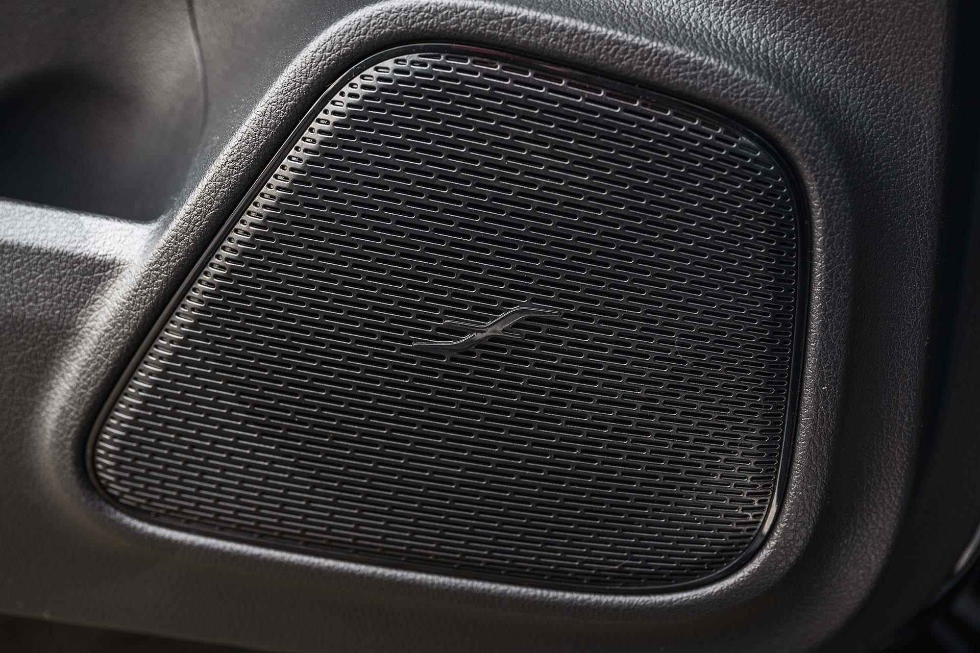 Mercedes-Benz EQA 250+ AMG-Line Business Edition 71 kWh Panoramadak | Sfeerverlichting | Night pakket | Elec-verstelbare stoelen met geheugen | 360° Camera | 19" AMG Velgen - 30/35