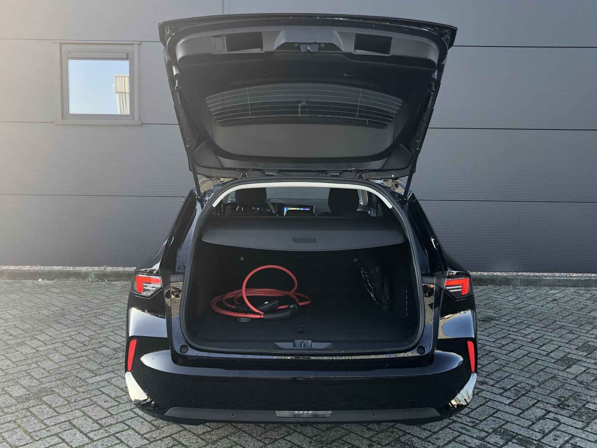 Opel Astra Electric 54 kWh Business Edition | Navigatie | Adaptive Cruisecontrol | Stuur+Stoelverwarming | Warmtepomp | AGR Comfortstoel | - 7/22