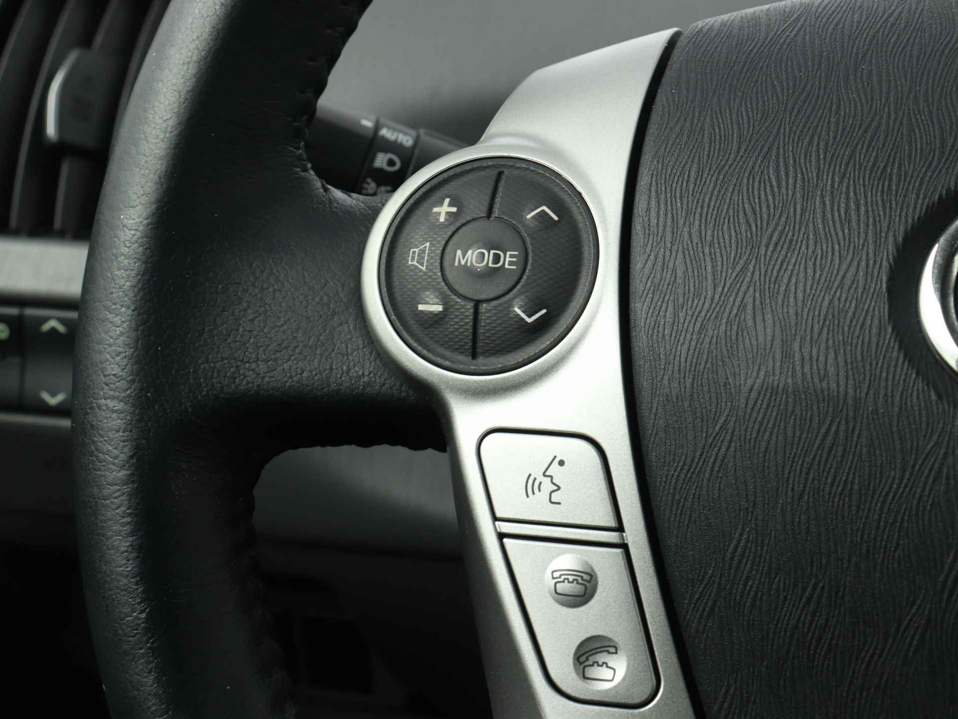 Toyota Prius Wagon 1.8 Hybrid Dynamic Business | JBL-Audio | Trekhaak tbv fietsendrager | gaat terug naar leseman - 22/44