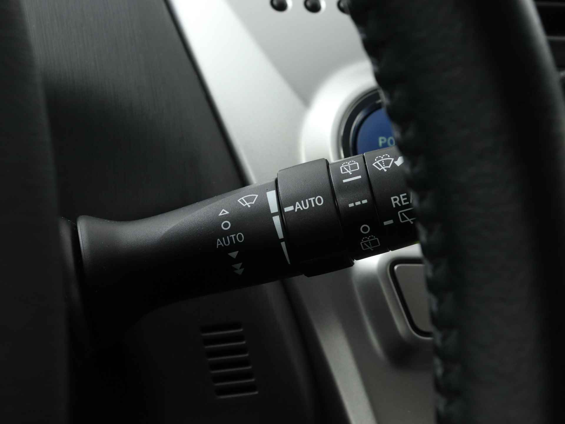 Toyota Prius Wagon 1.8 Hybrid Dynamic Business | JBL-Audio | Trekhaak tbv fietsendrager | gaat terug naar leseman - 25/44