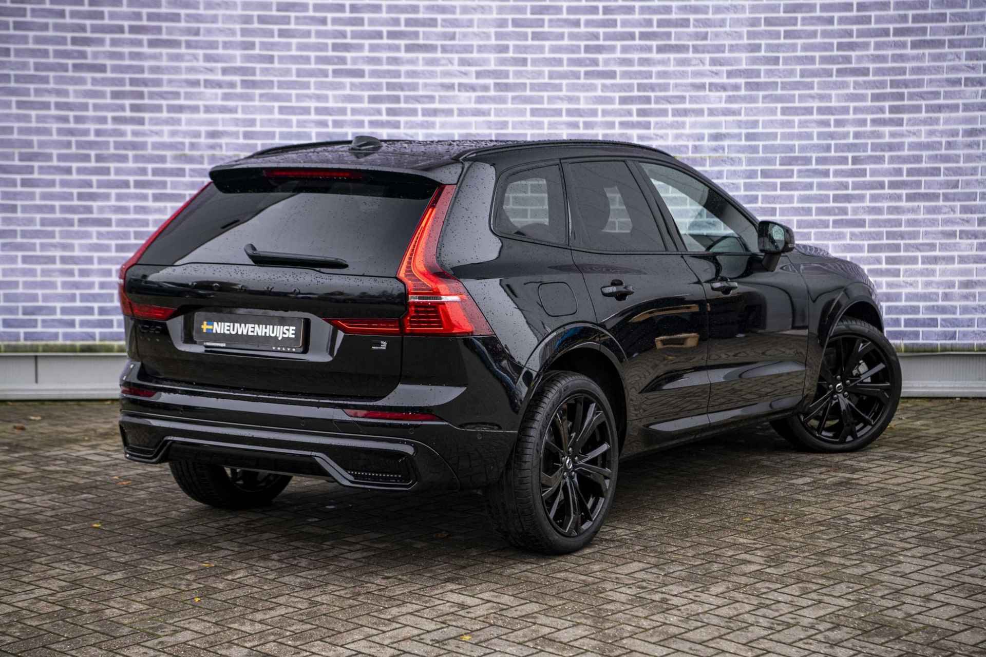 Volvo XC60 2.0 T6 Plug-in hybrid AWD Plus Black Edition | 360 Camera | Sportstoelen | Getint glas | Adapt Cruise | BLIS | - 18/40