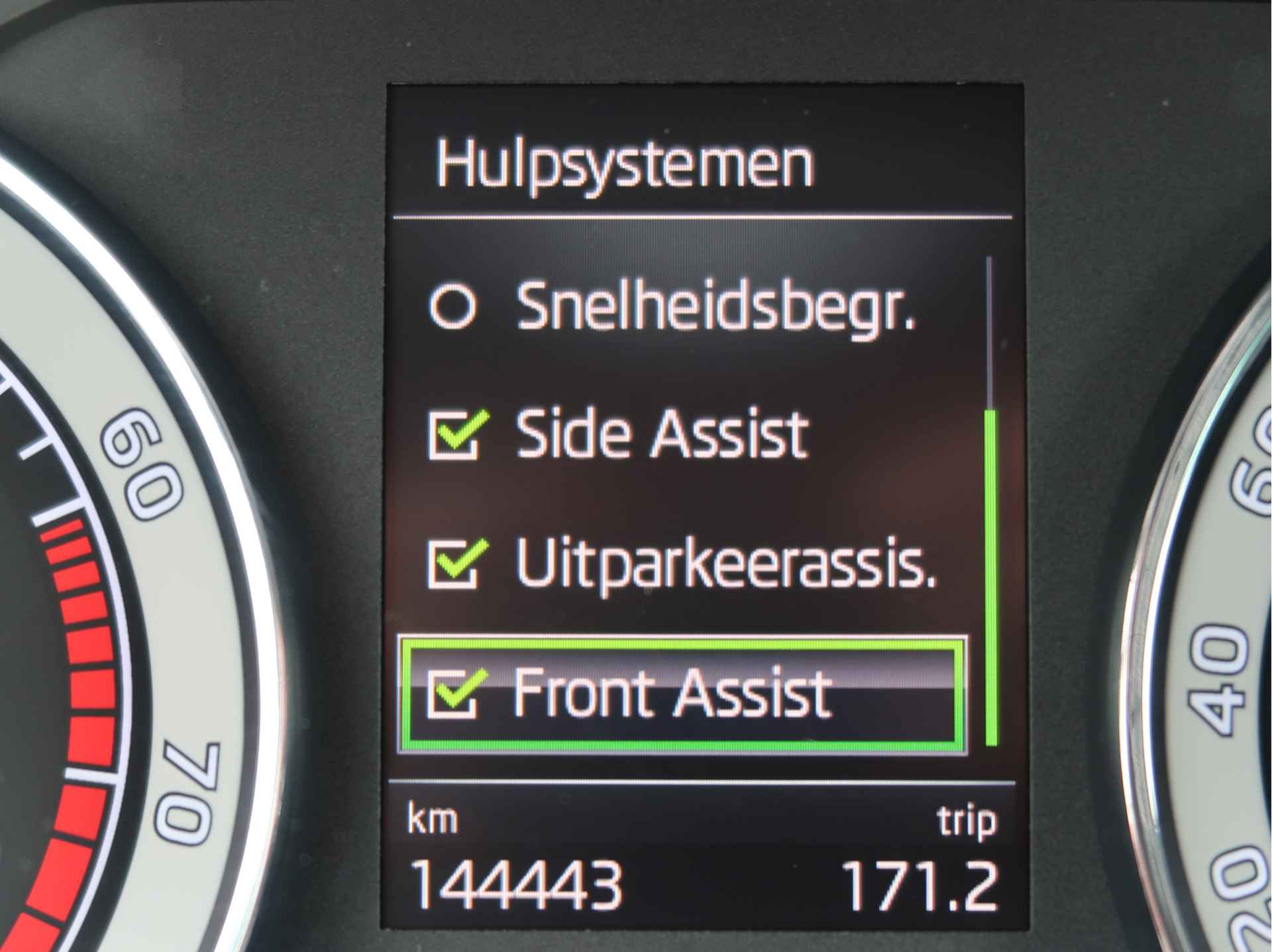 Škoda Superb 1.5 TSI DSG Business Edition - 20/28