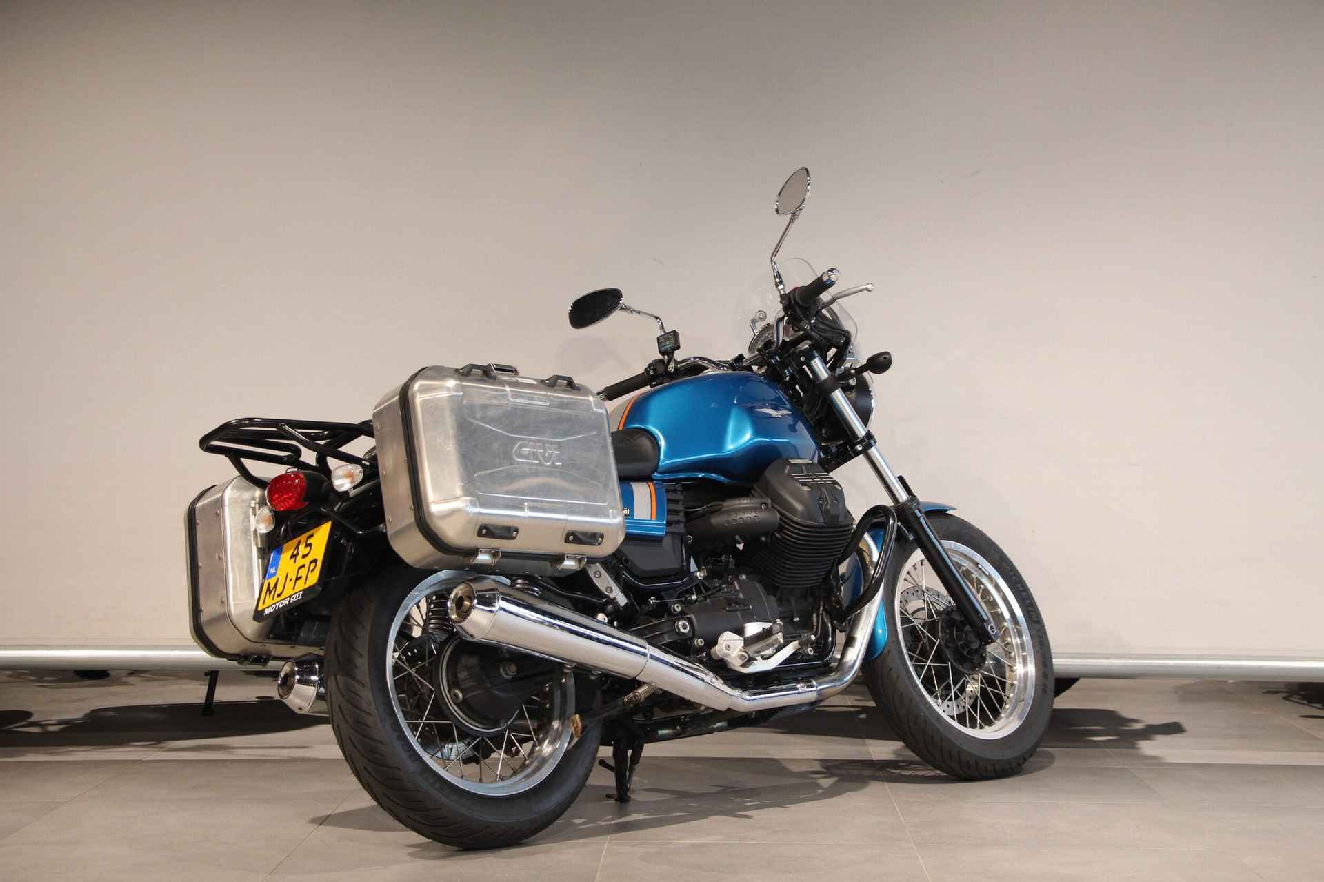 Moto Guzzi V 7 III SPECIAL - 8/12