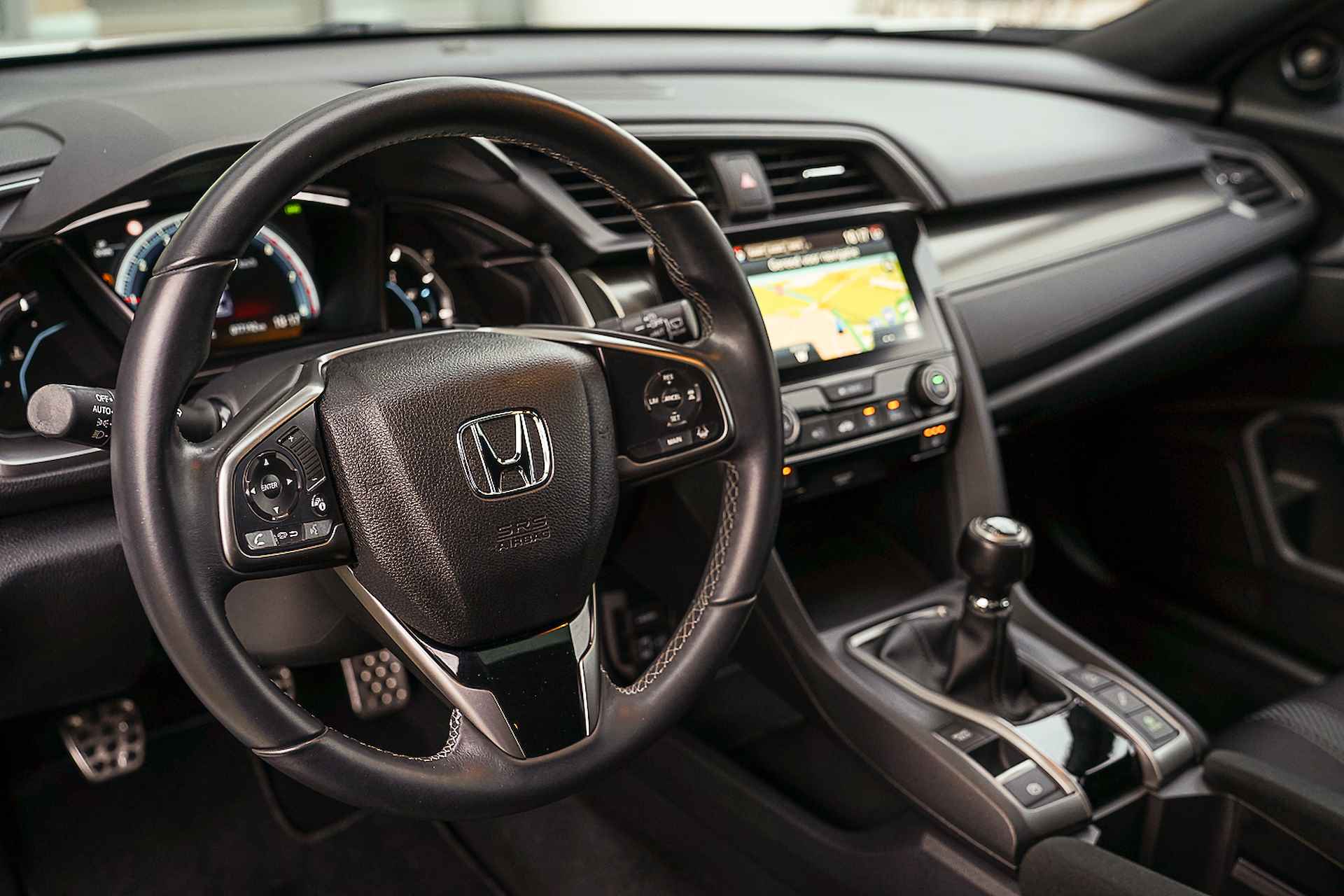 Honda Civic 1.0i V-TEC EXECUTIVE - PANORAMADAK - TURBO - NAViGATIE - 5/55
