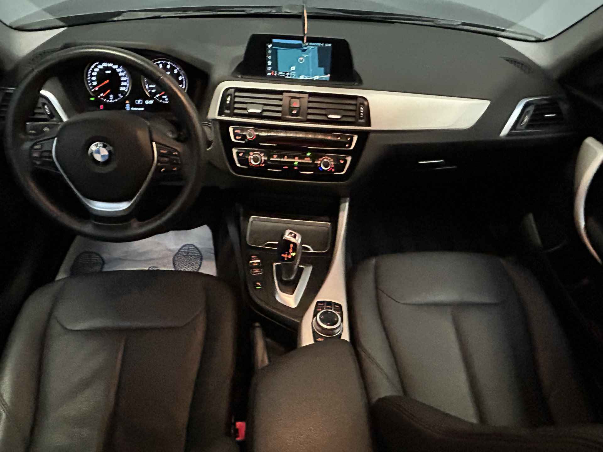 BMW 1-serie 118i High Executive BTW-auto|Leder|Cruise|Navi - 8/35