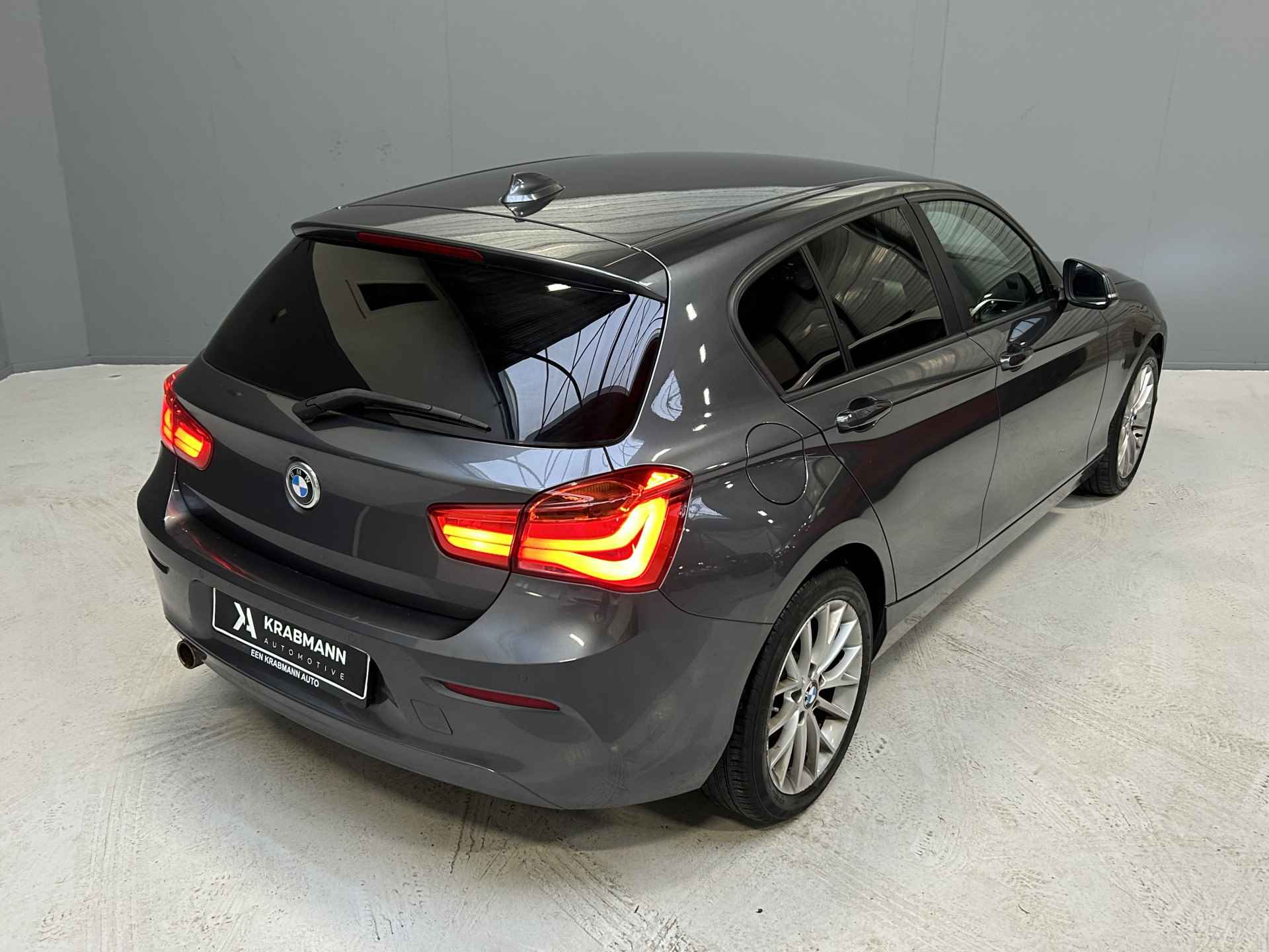 BMW 1-serie 118i High Executive BTW-auto|Leder|Cruise|Navi - 12/35