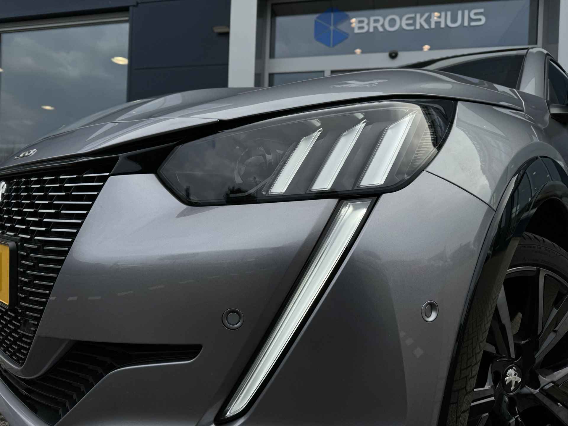 Peugeot e-208 EV GT 50 kWh | €2.000 SEPP | Navi | Carplay | Stoelverwarming | Keyless | Camera - 5/43