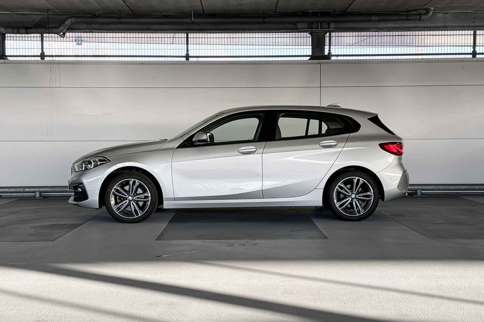 BMW 1 Serie 118i Sport Line - 2/20