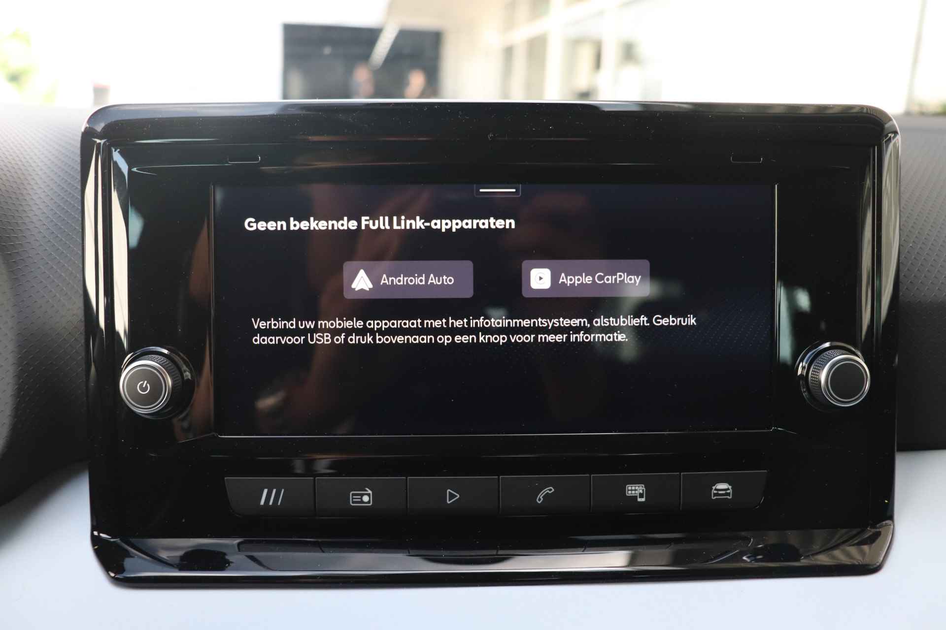 SEAT Arona 1.0 TSI Style Business Connect | 18" Lichtmetalen velgen | Stoelverwarming | Virtual cockpit | Parkeersensoren voor + achter - 18/28
