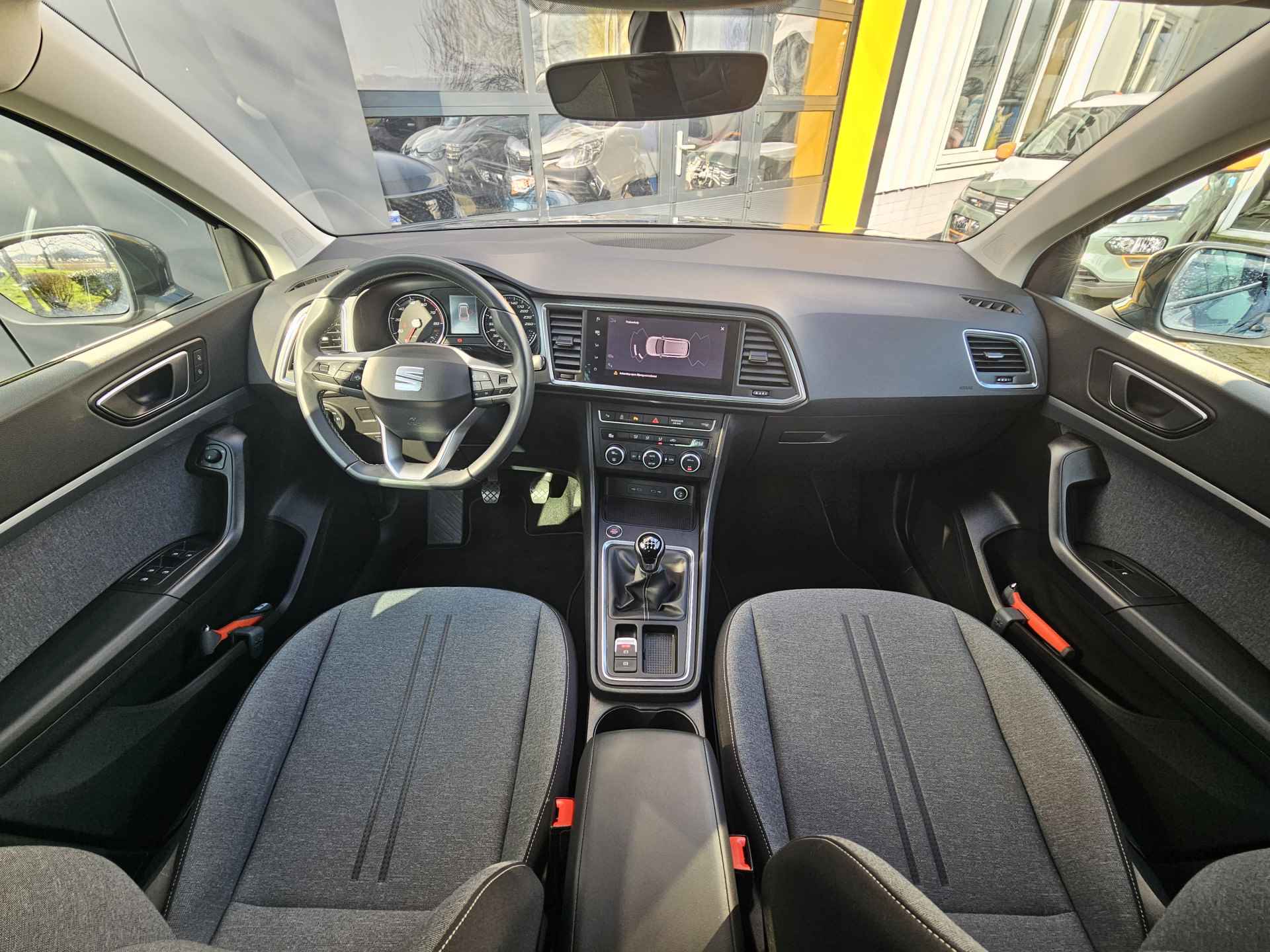 SEAT Ateca 1.0 TSI 110 pk Style Business Intense | Navigatie | LED | Lm velgen | Camera | Sensoren | All Season banden | incl. Bovag rijklaarpakket met 12 maanden garantie | - 15/35