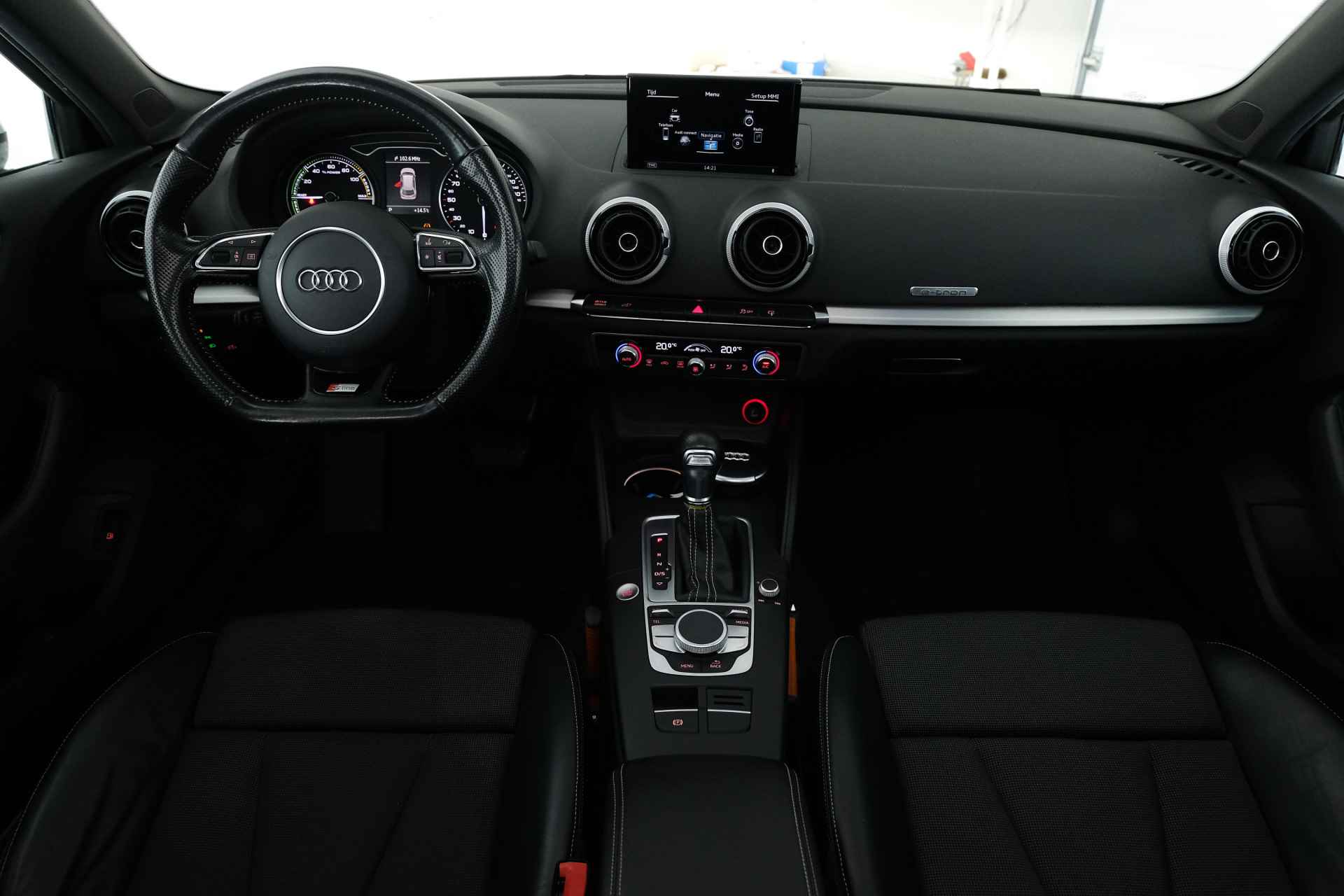 Audi A3 Sportback 1.4 e-tron PHEV / S-LINE / SCHUIF-KANTEL / CRUISE / CLIMA / NAVI / - 5/38