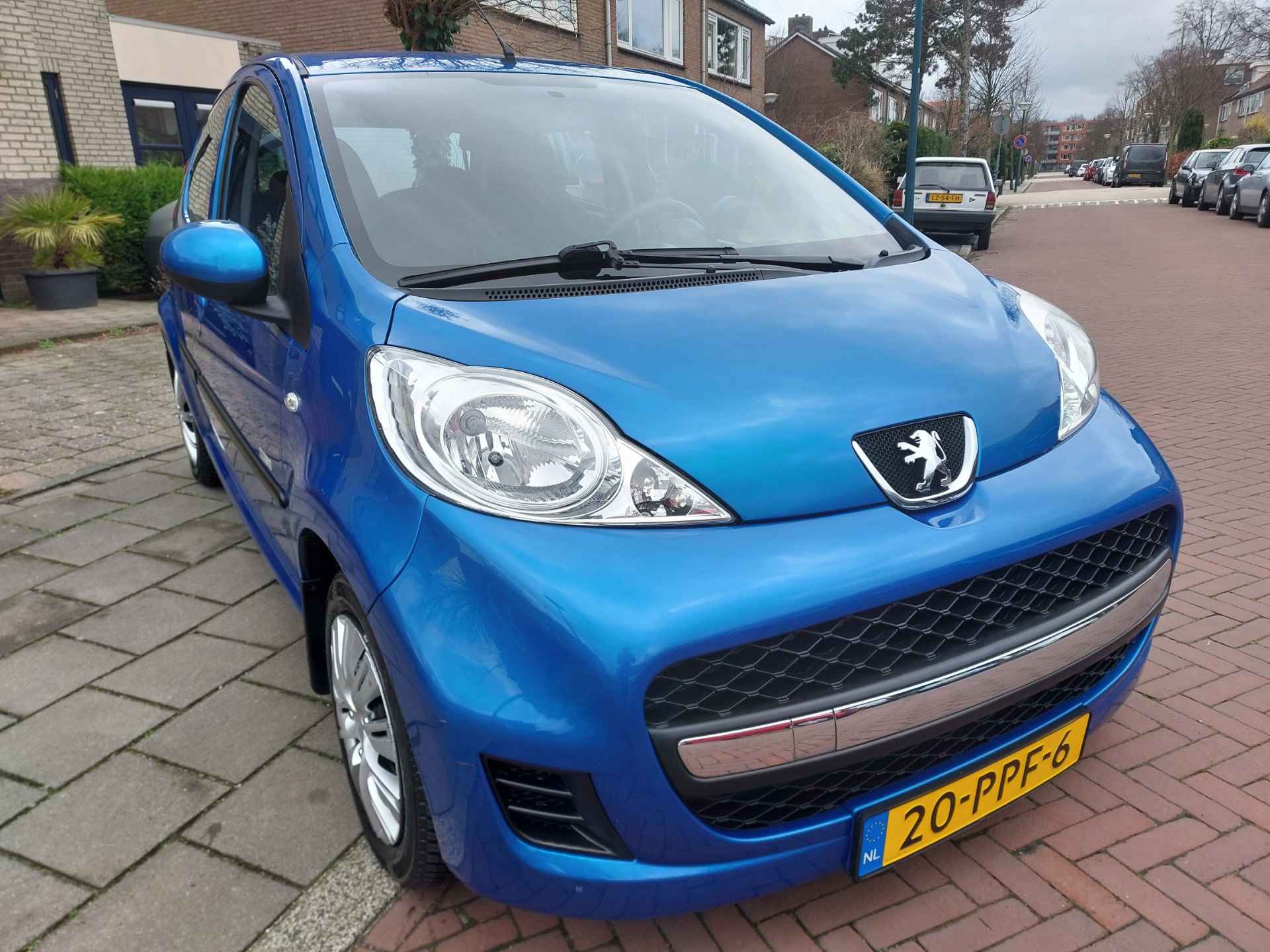 Peugeot 107 1.0-12V Millesim 200 - 6/9