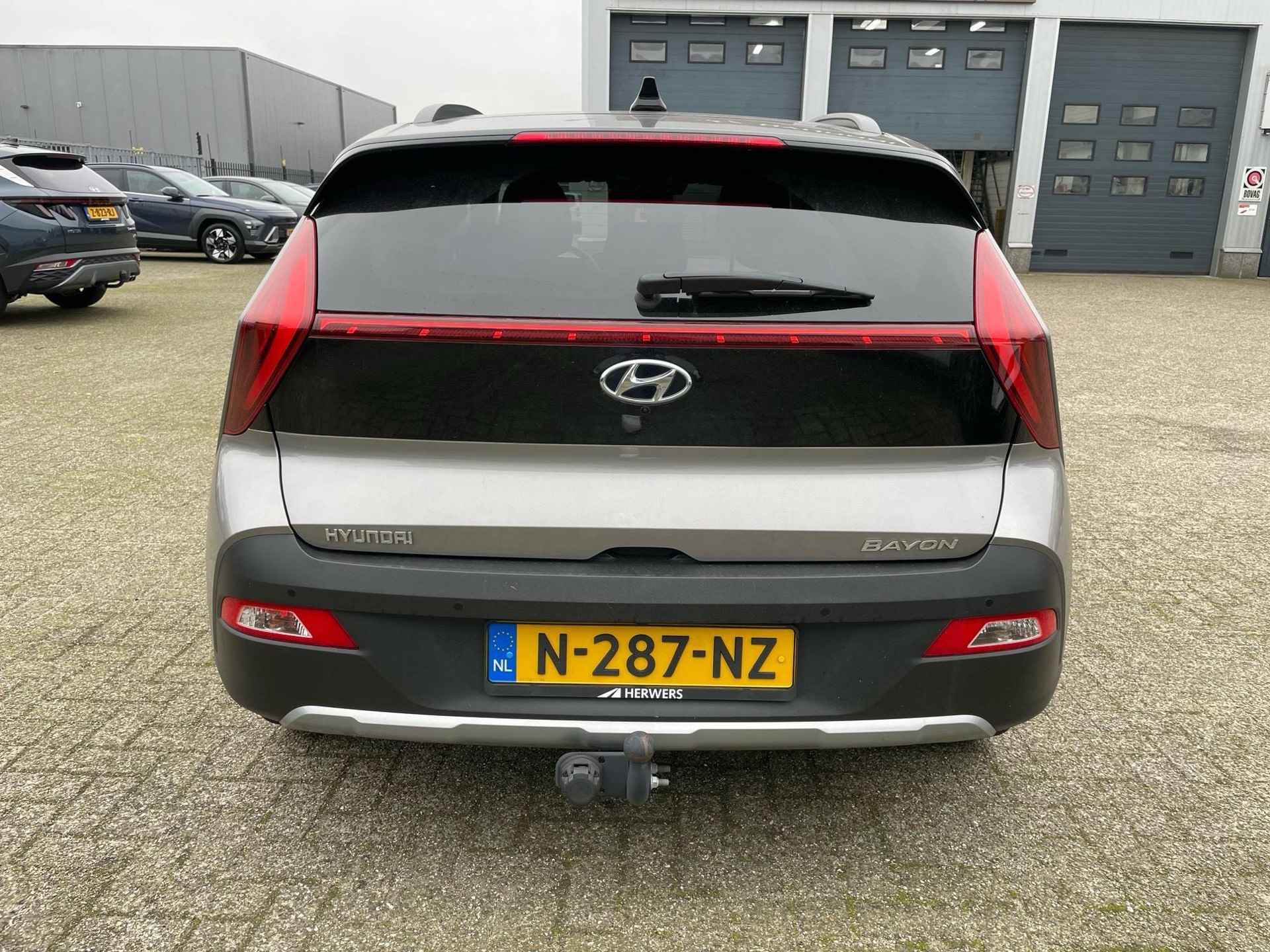 Hyundai Bayon 1.0 T-GDI Premium Automaat / Bose Sound / Trekhaak / Navigatie / Telefoon / 1ste Eigenaarsauto. - 5/11