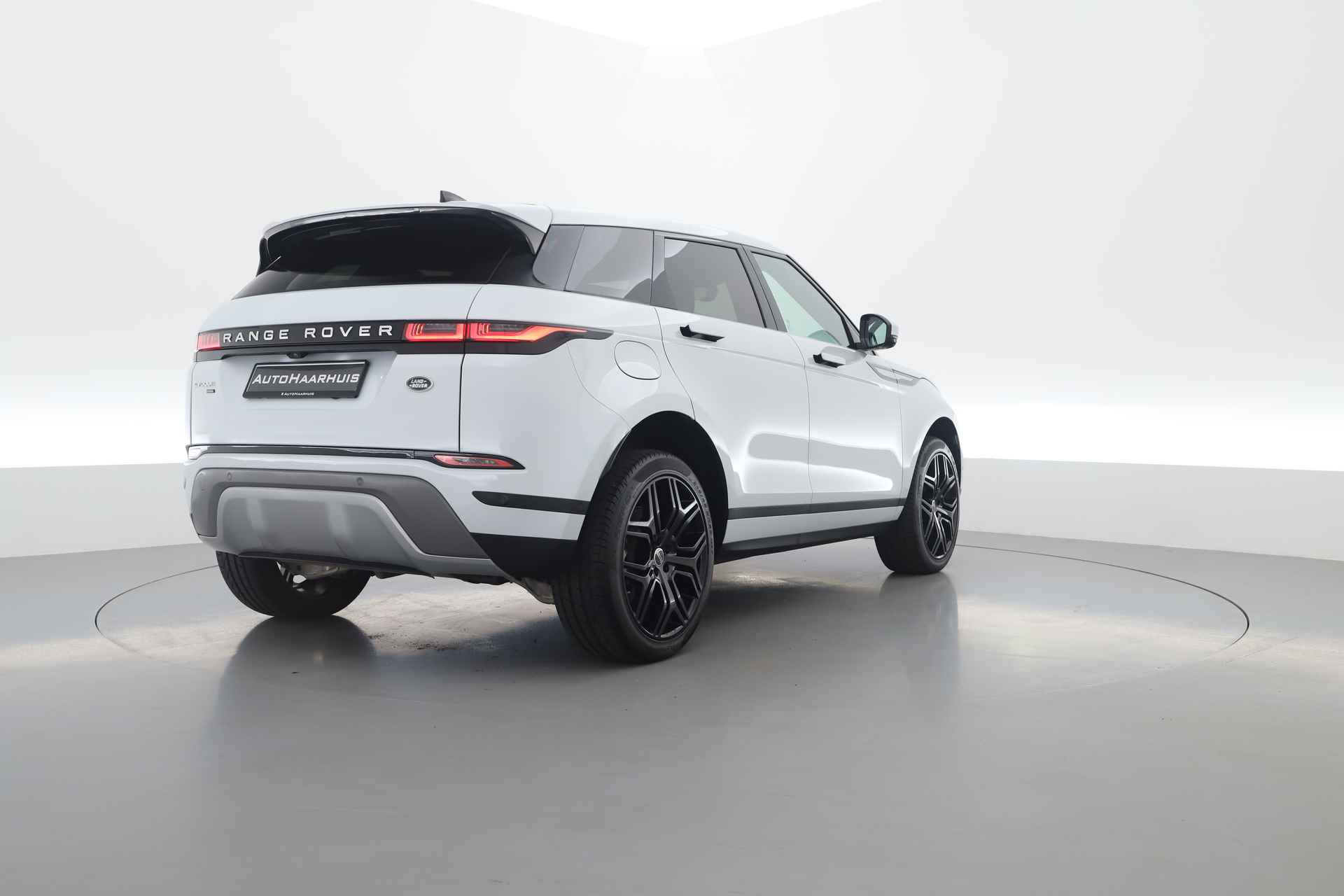 Land Rover Range Rover Evoque 1.5 P300e S | Pano | 360cam | Navi | Stoelverw. | Leder | Elek. Stoelen  | Apple CarPlay - 2/26