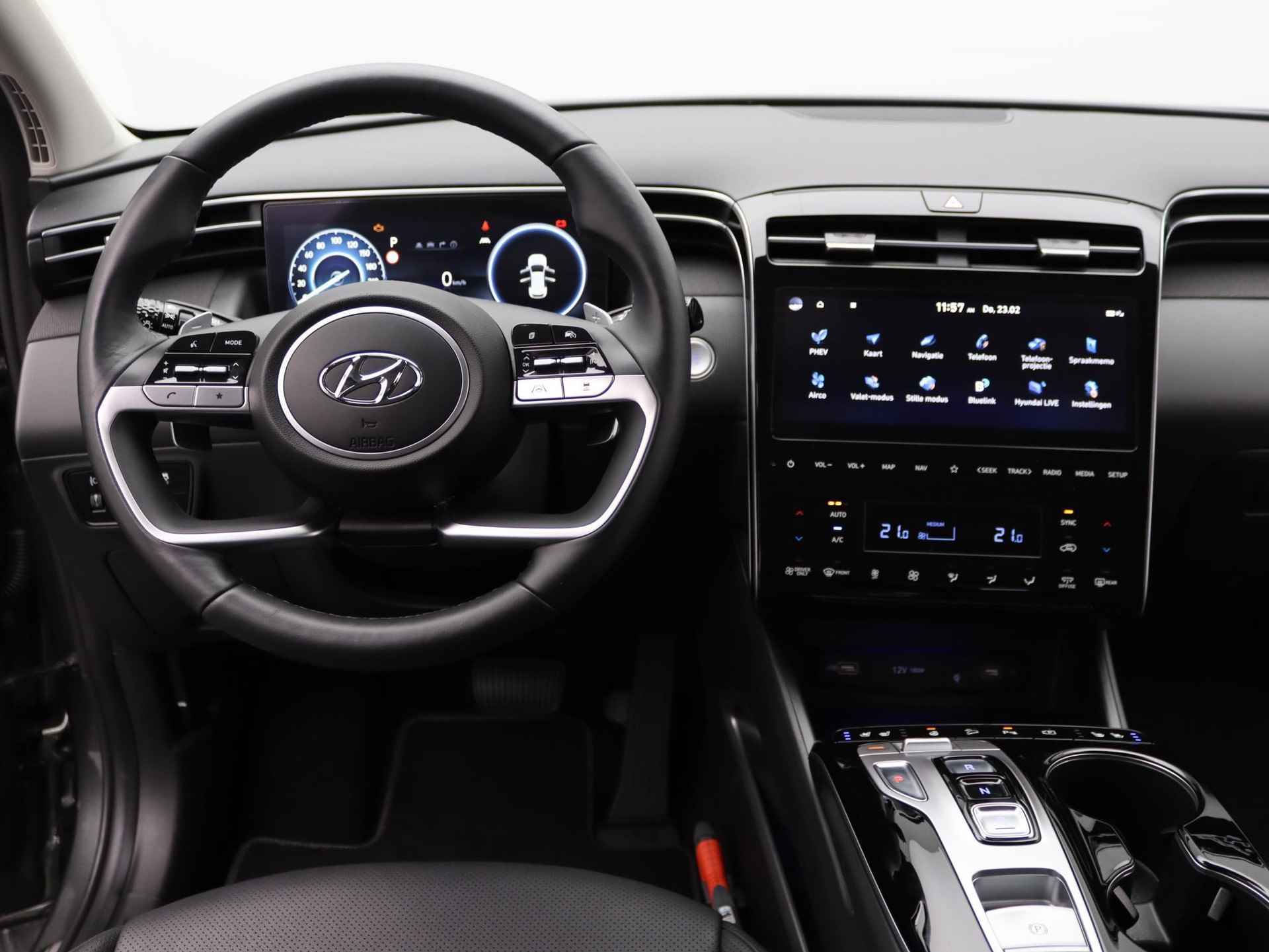 Hyundai Tucson 1.6 T-GDI PHEV Premium | Plug-In | Navigatie | Stoelverwarming | Stoelventilatie | LED | DAB | Cruise Control | Achteruitrijcamera | Surround view | - 12/48