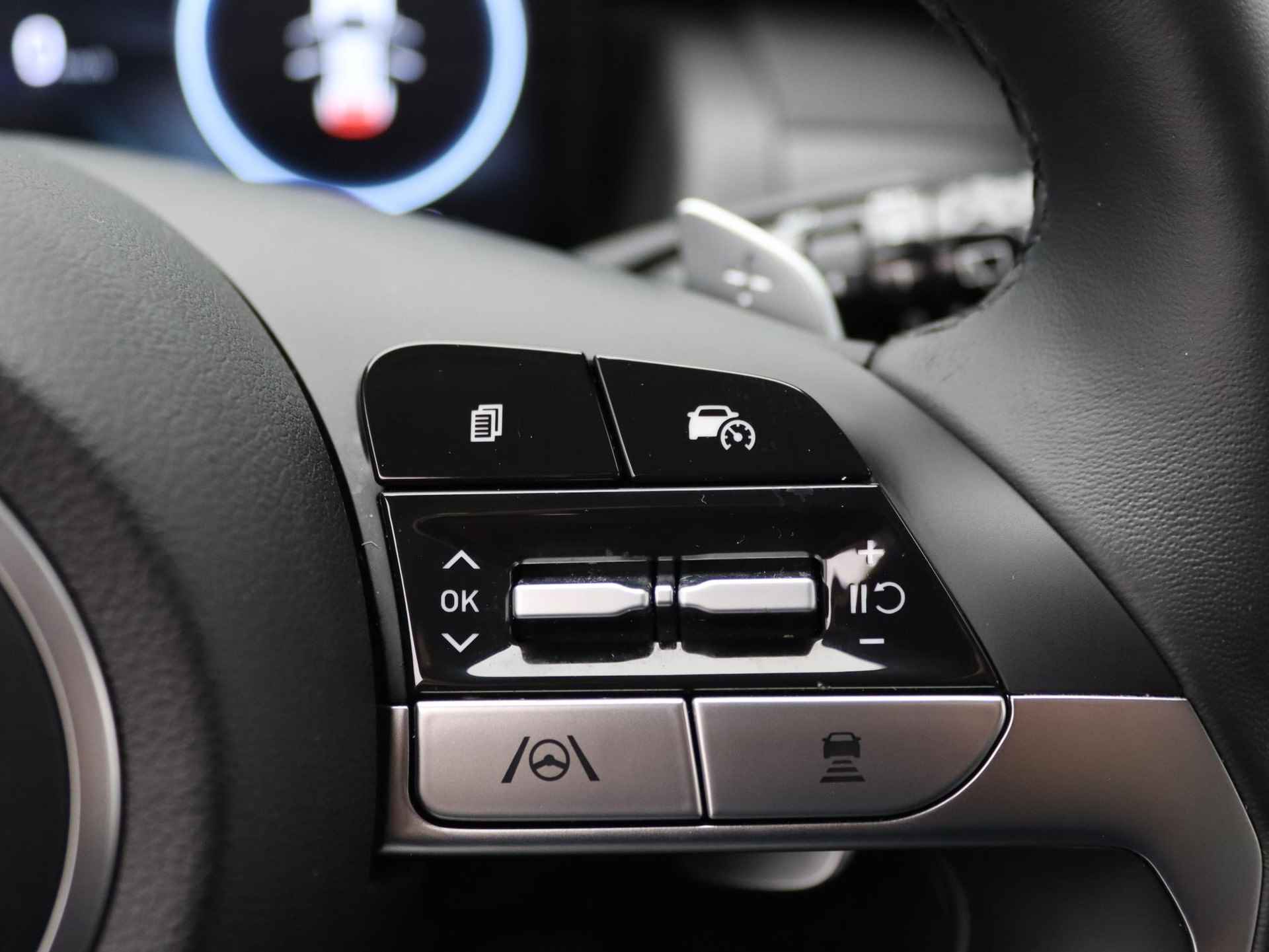 Hyundai Tucson 1.6 T-GDI PHEV Premium | Plug-In | Navigatie | Stoelverwarming | Stoelventilatie | LED | DAB | Cruise Control | Achteruitrijcamera | Surround view | - 28/48