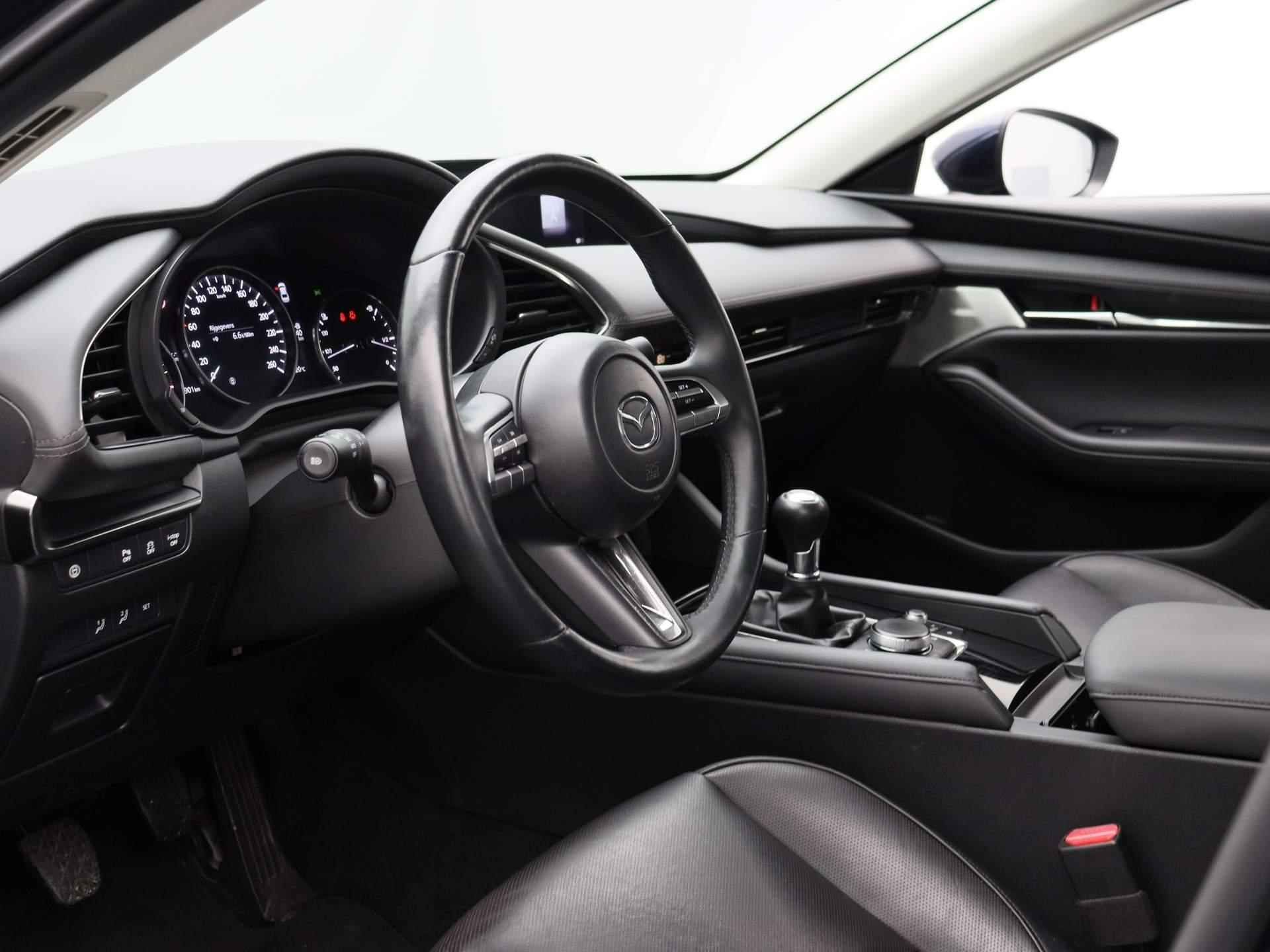 Mazda 3 2.0 e-SkyActiv-X M Hybrid 180 Comfort met Bose | Lederen Bekleding | Navigatie | Camera | Bose Audio | - 33/42