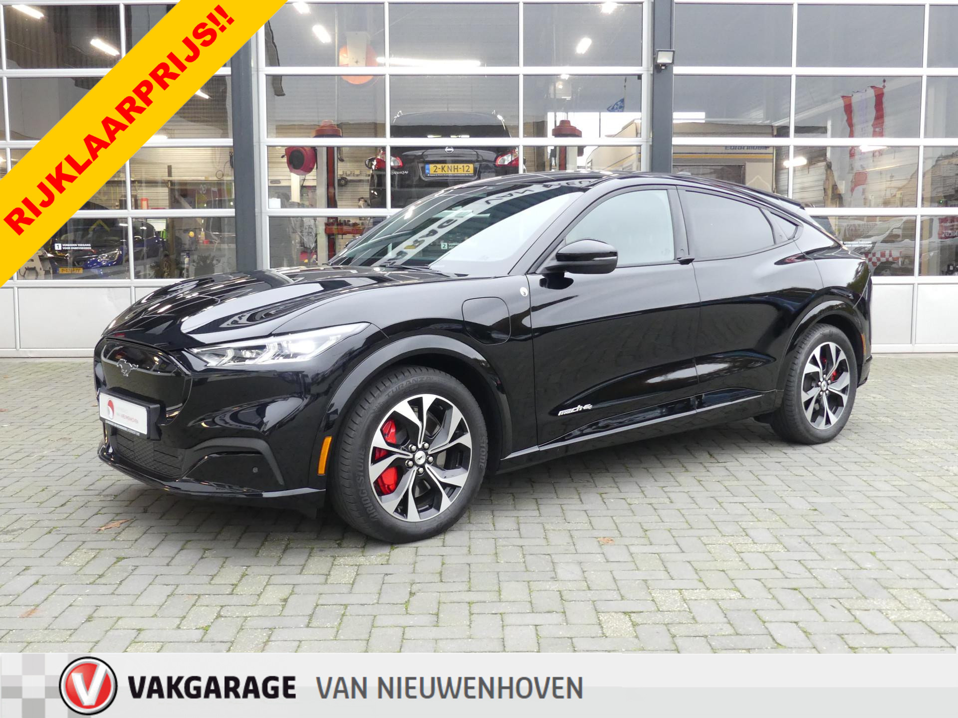 Ford Mustang Mach-E AWD €. 29.999,- excl. btw *8 jaar garantie