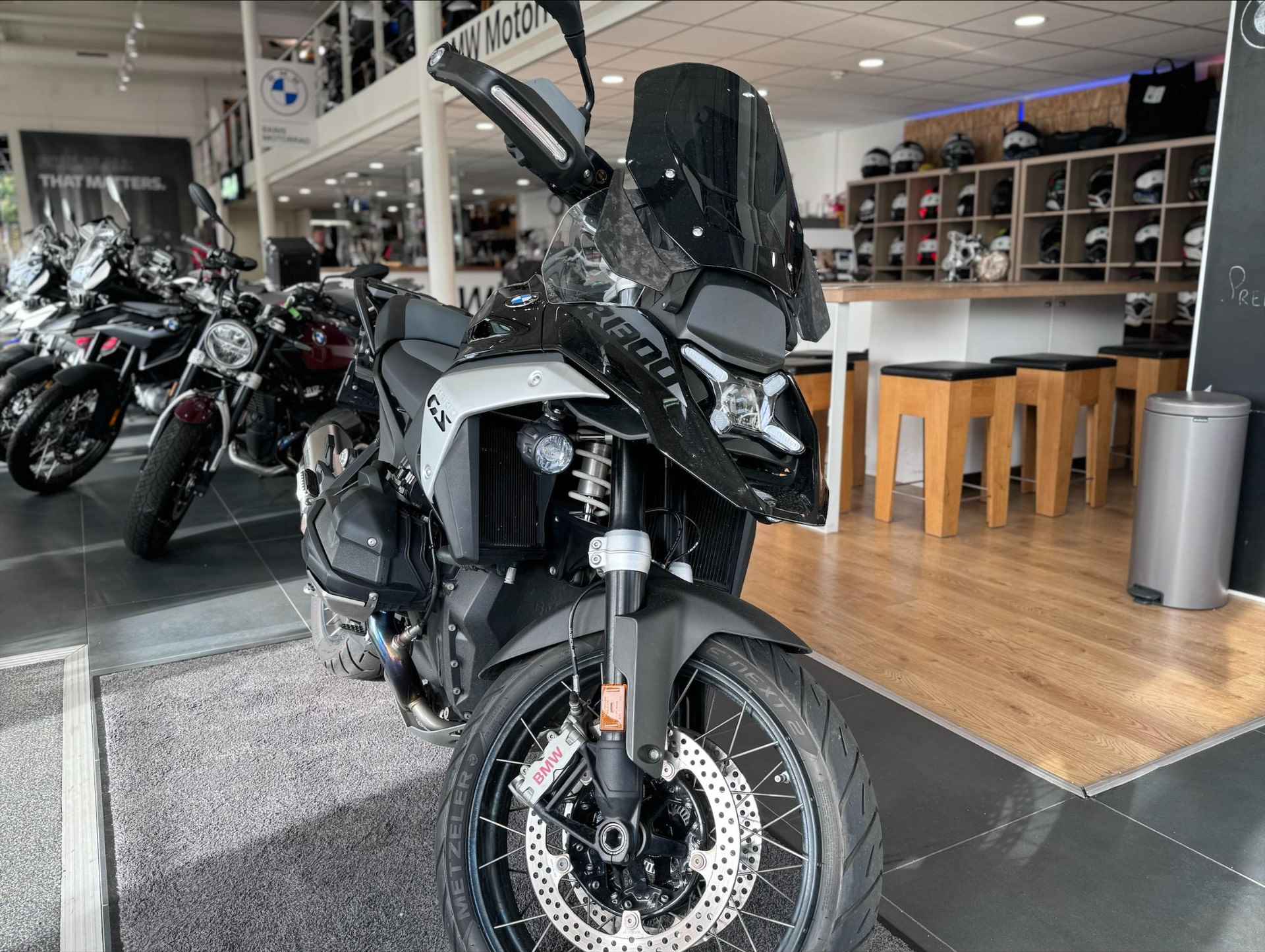 BMW R 1300 GS Triple Black - 2/7