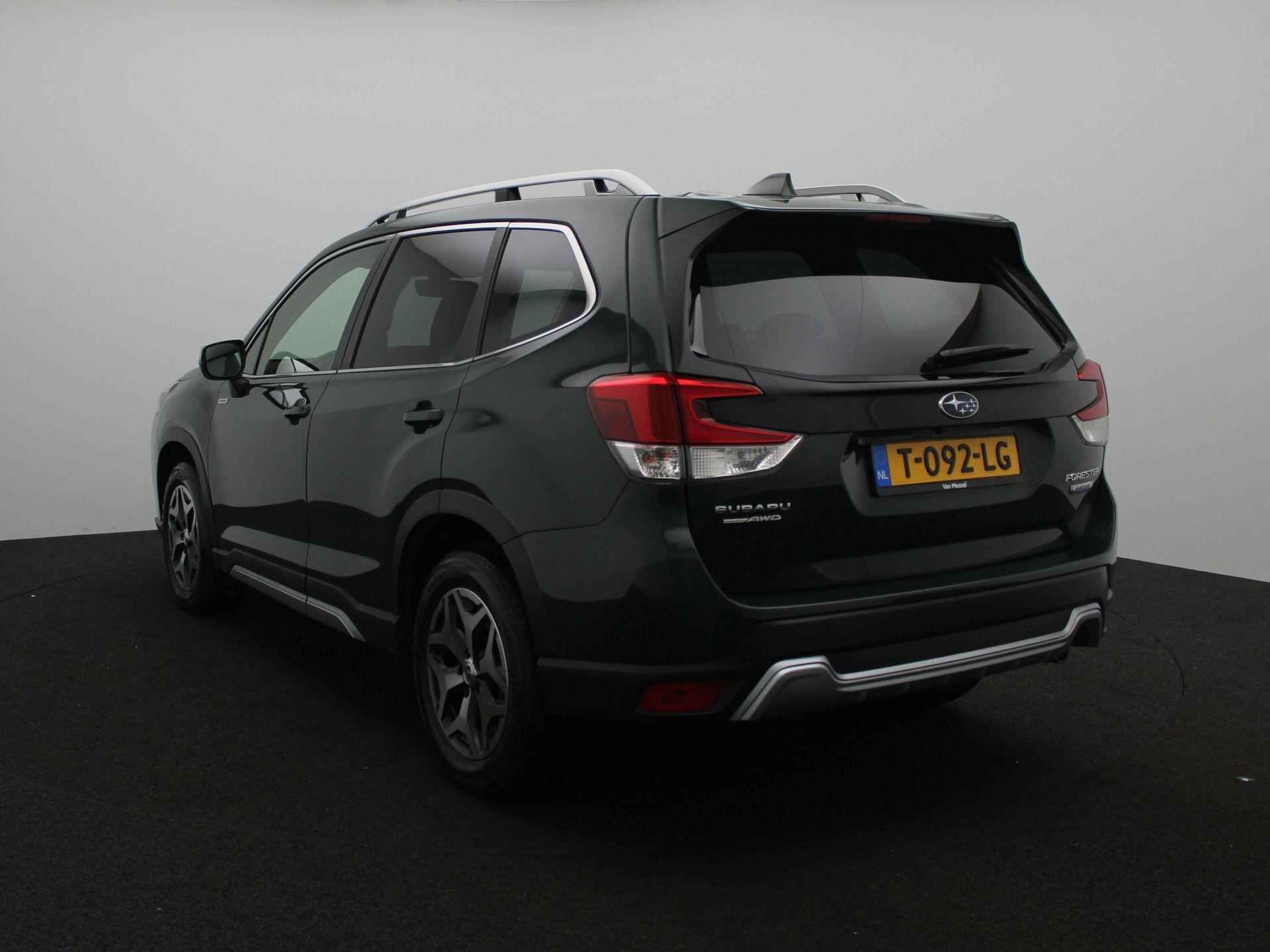 Subaru Forester 2.0i e-BOXER Premium | Climate Control | Navigatie | Lichtmetalen Velgen | Cruise Control | Apple Carplay & Android Auto | Parkeersensoren & Achteruitrijcamera | - 2/26