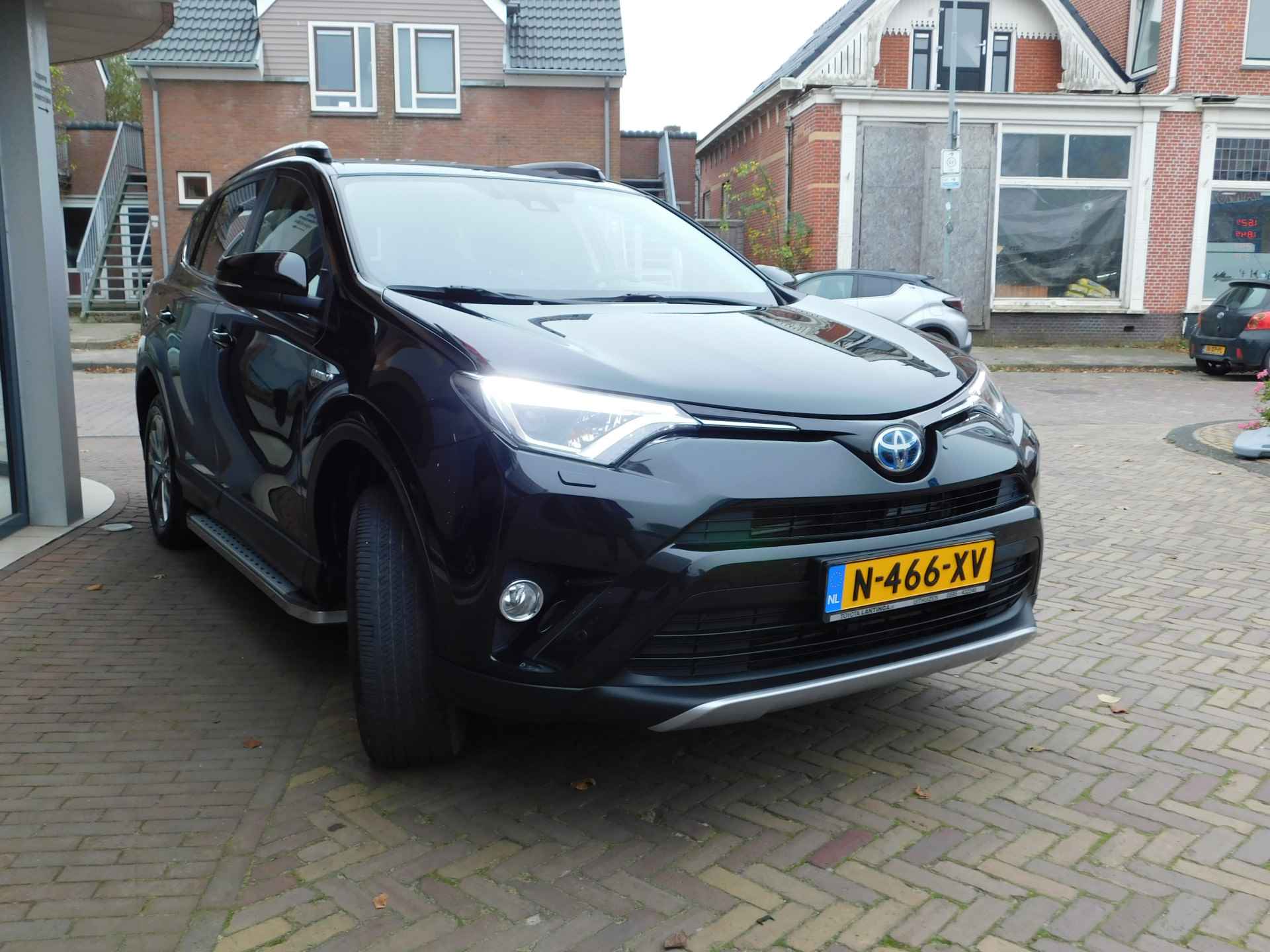 Toyota RAV4 2.5 Hybrid Executive - 9/44