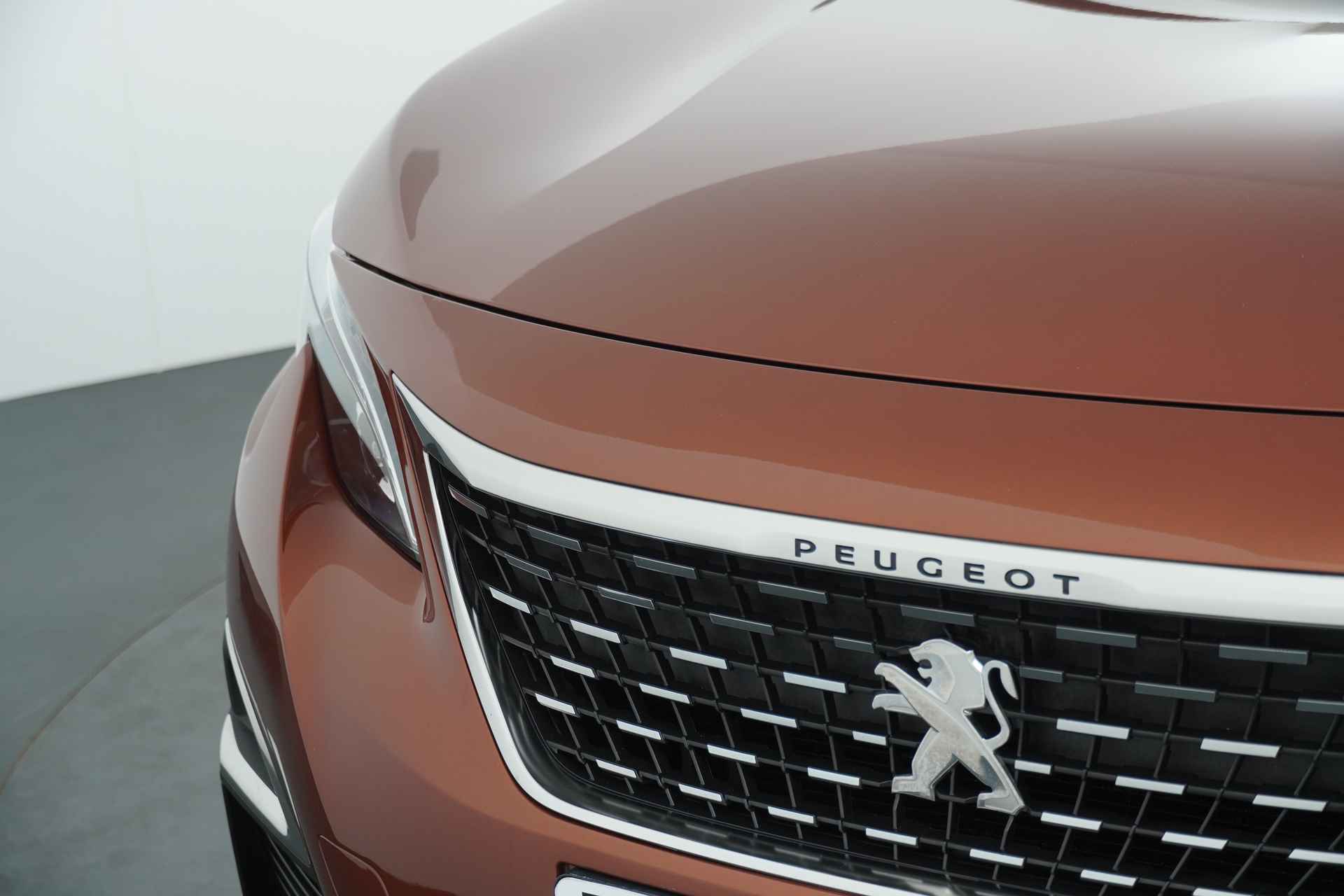 Peugeot 3008 BWJ 2018 1.2 PureTech 131 PK GT Line SCHUIF.KANTELDAK / PANODAK / LEER / AFN.TREKHAAK / A.U.R.CAMERA / NAVI / DAB+ / CLIMA / CRUISE / APPLE.CARPLAY / ANDROID.AUTO / LMV / ELEK.PAKKET / ISOFIX - 26/34