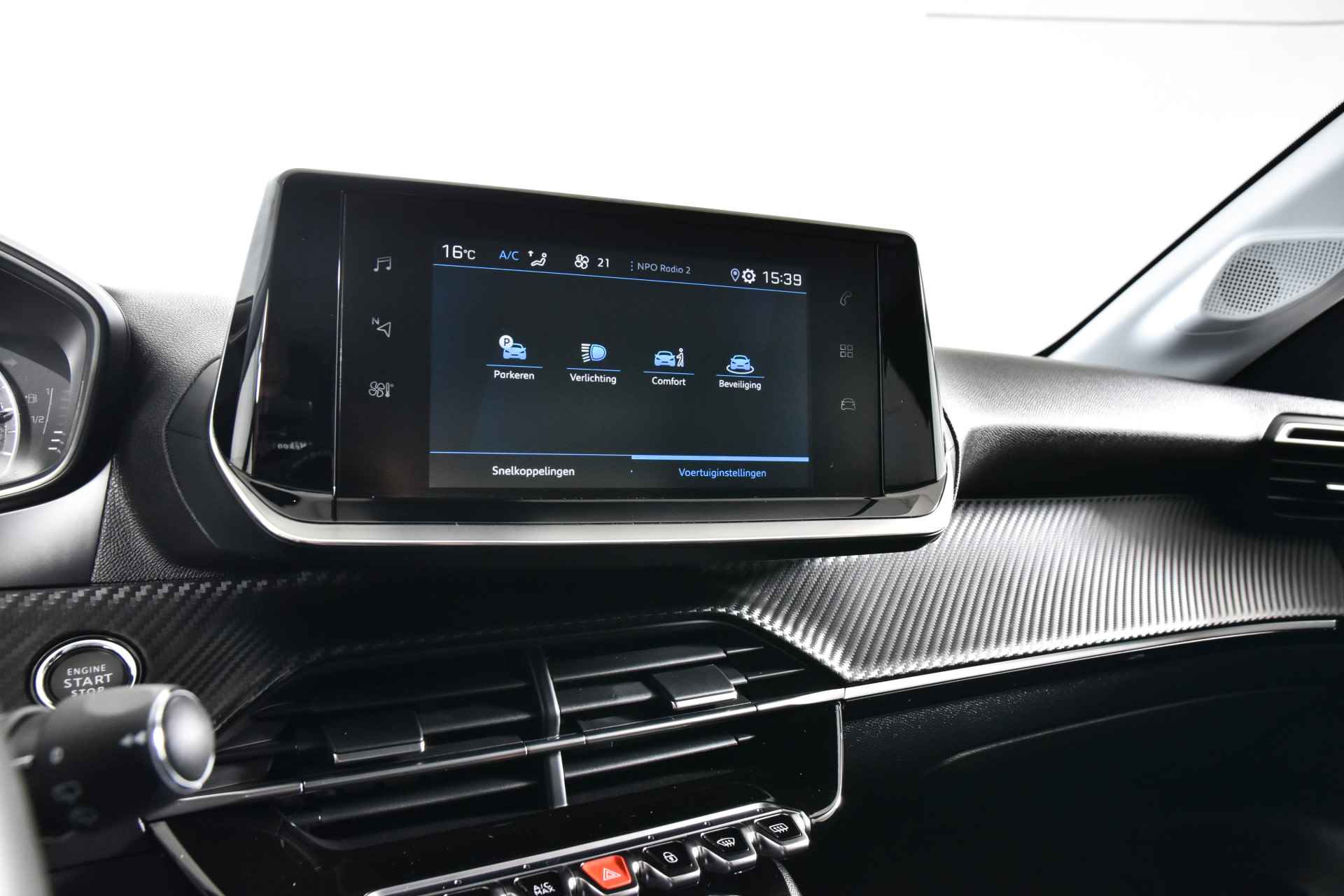 Peugeot 208 1.2 PureTech 100 PK Allure - Automaat | Cruise | PDC | Camera | App. Connect | ECC | LM 16" | LED | - 28/48