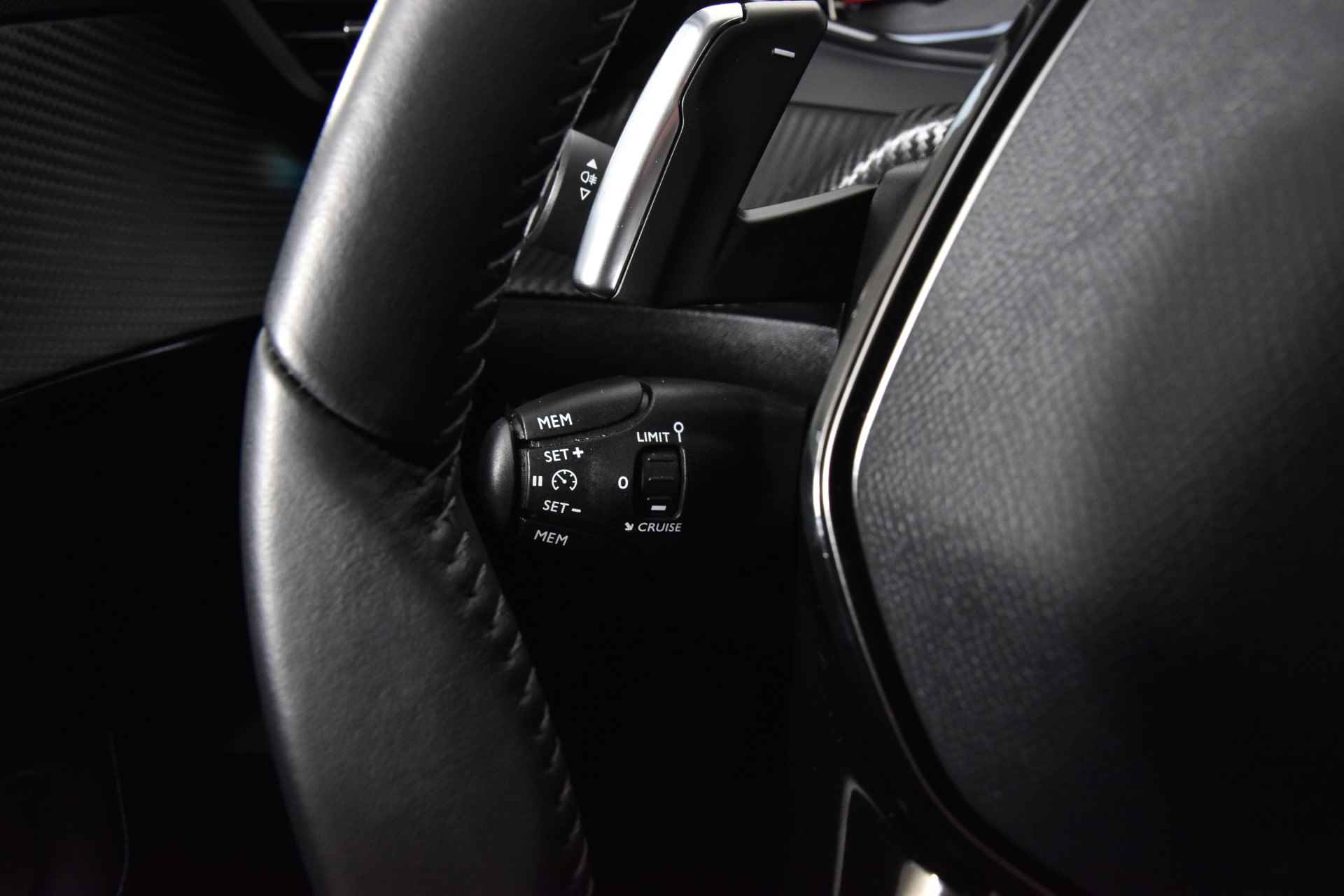 Peugeot 208 1.2 PureTech 100 PK Allure - Automaat | Cruise | PDC | Camera | App. Connect | ECC | LM 16" | LED | - 36/48