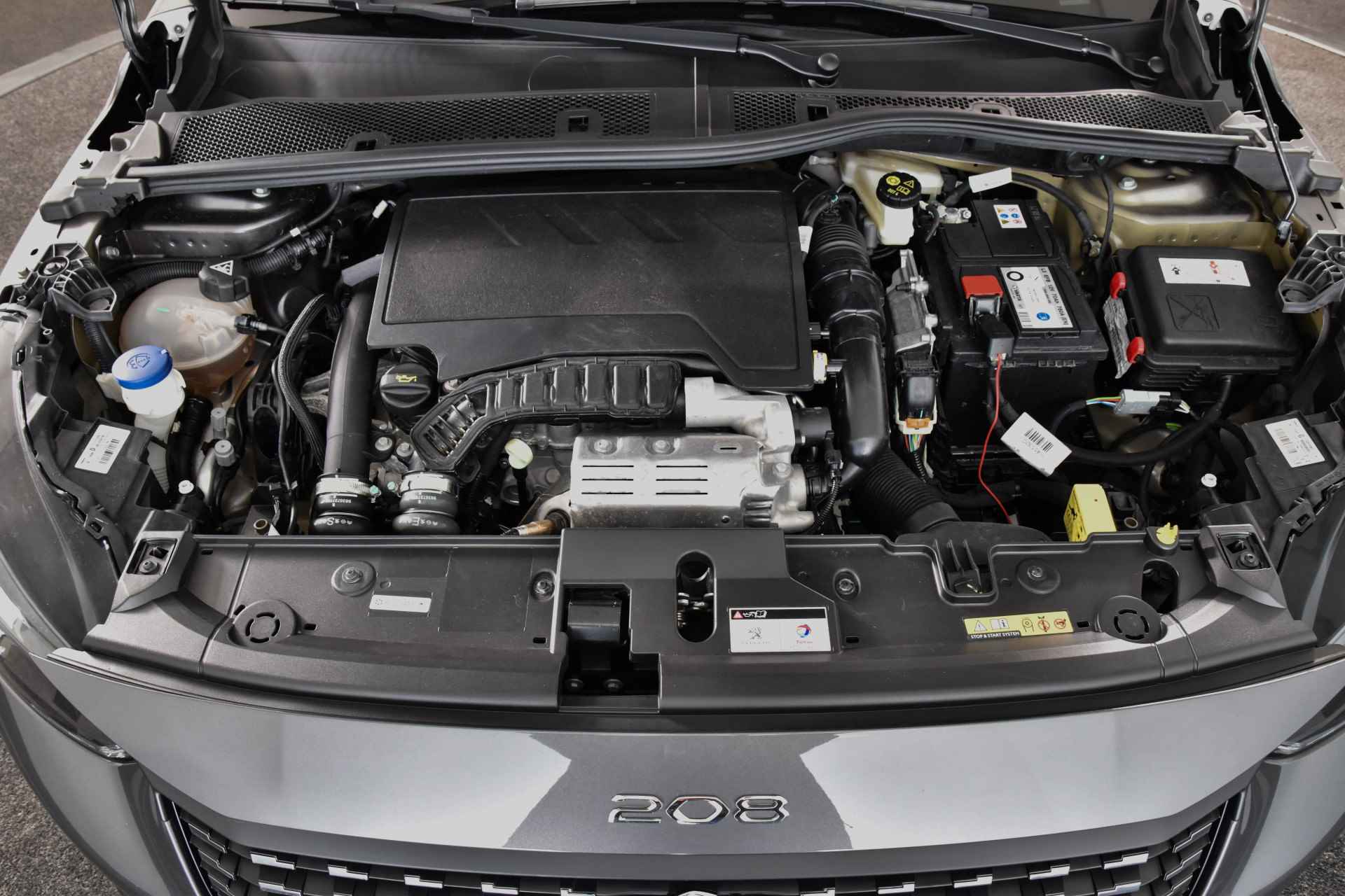 Peugeot 208 1.2 PureTech 100 PK Allure - Automaat | Cruise | PDC | Camera | App. Connect | ECC | LM 16" | LED | - 46/48