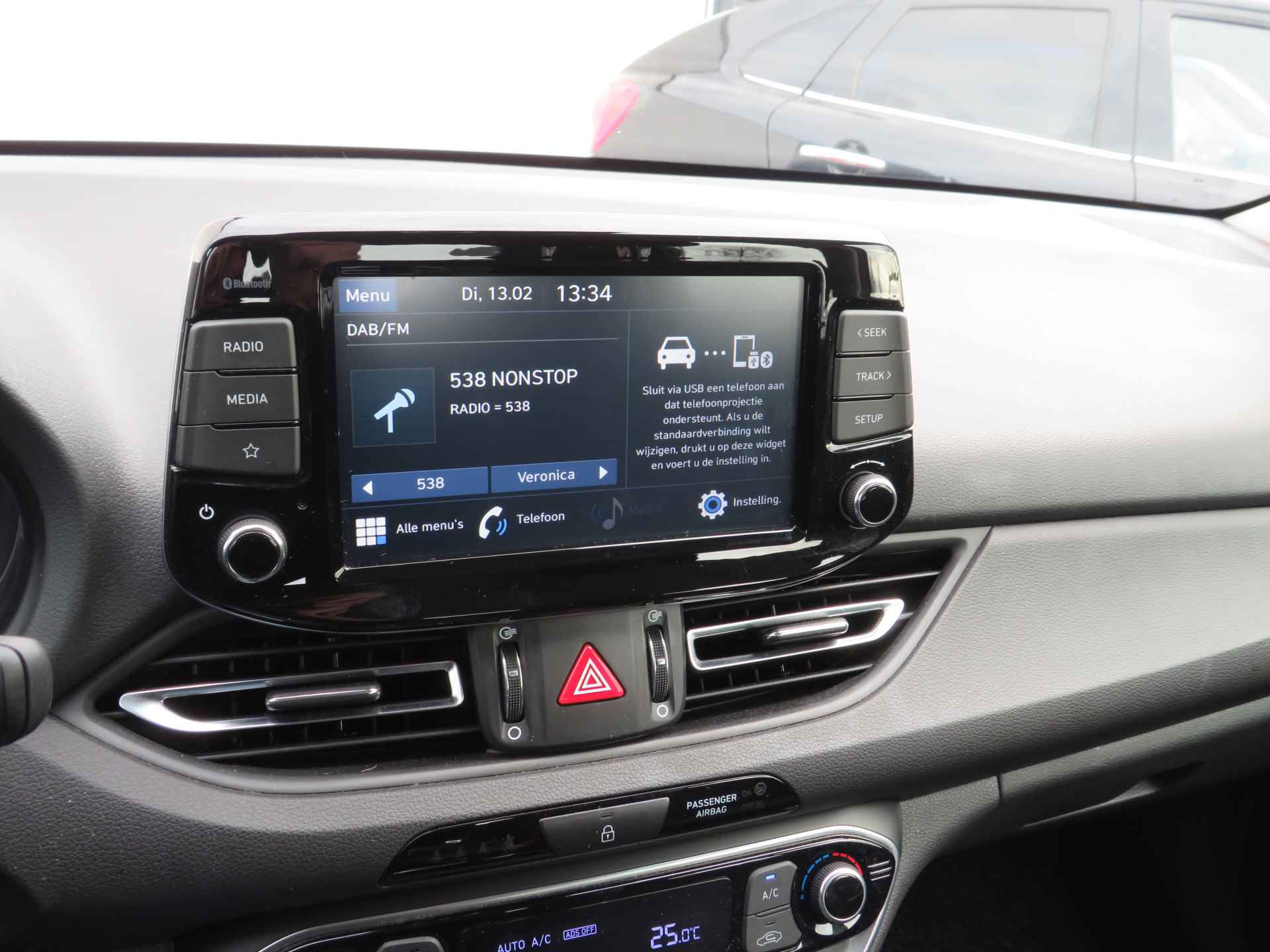 Hyundai i30 T-GDi MHEV, Hybrid, Parkeersensoren en Camera Android/Applecarplay, Nette auto! - 17/34