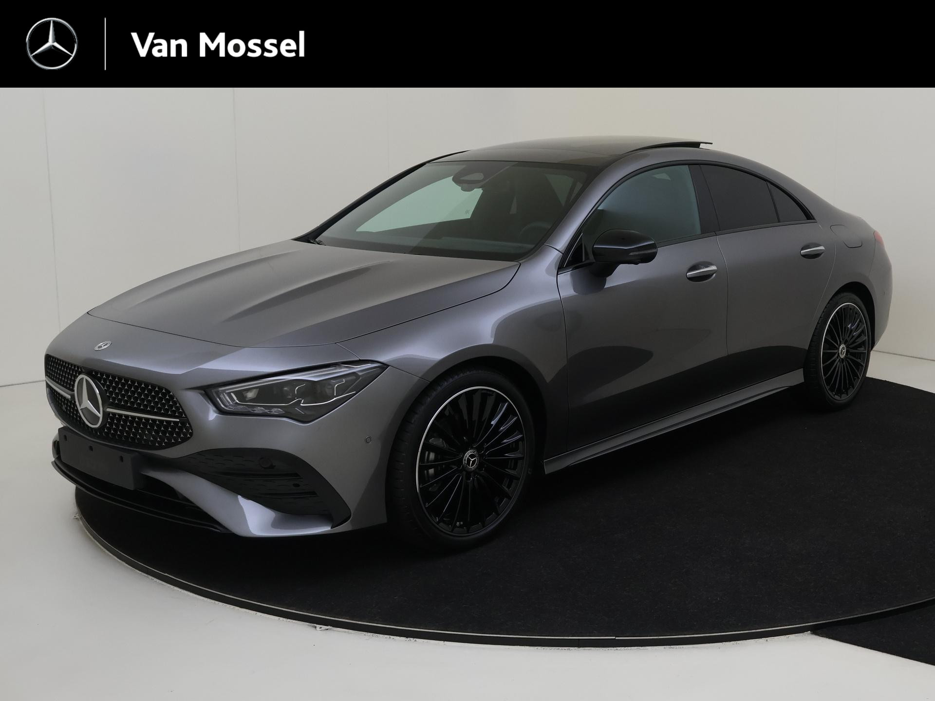 Mercedes-Benz CLA-klasse 180 Coupé Star Edition - AMG Line Plus - Nightpakket - Panoramadak - Head-Up Display - 19 Inch