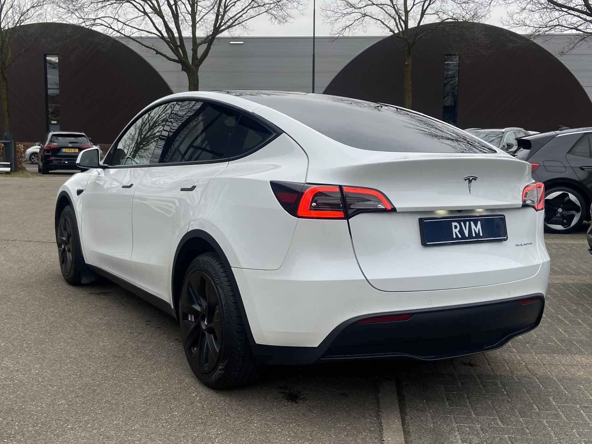 TESLA MODEL Y LONG RANGE VOLLEDIGE TESLA GARANTIE T/M 11-2026 OF 80.000KM | ACCU EN AANDRIJFLIJN T/M 2030 OF 160.000KM - 10/25