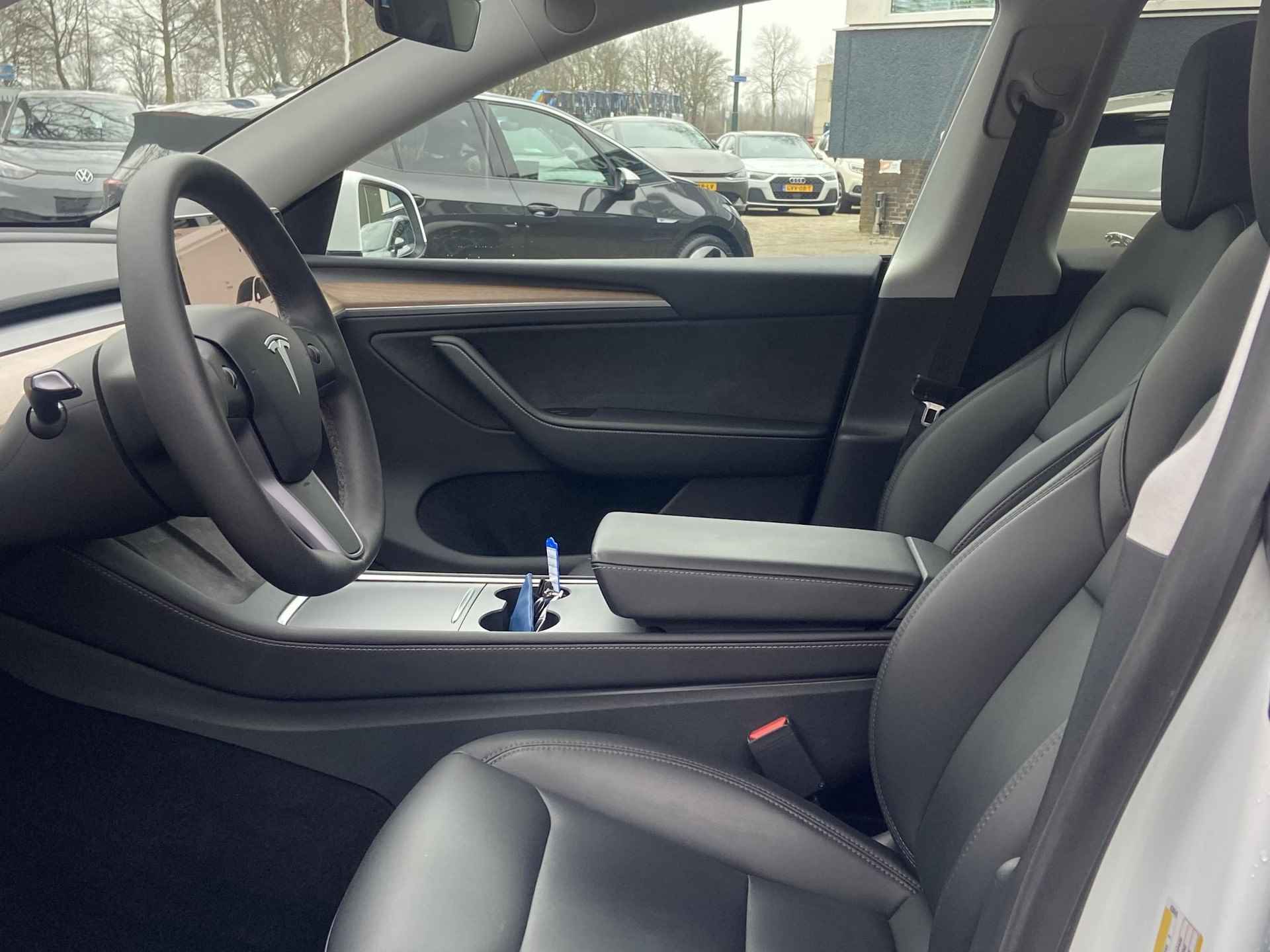 TESLA MODEL Y LONG RANGE VOLLEDIGE TESLA GARANTIE T/M 11-2026 OF 80.000KM | ACCU EN AANDRIJFLIJN T/M 2030 OF 160.000KM - 20/25