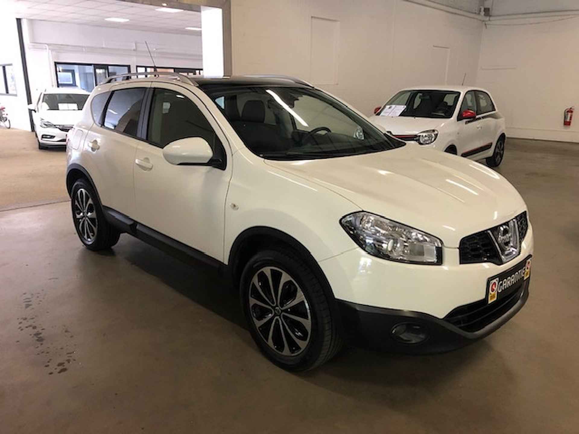 Nissan Qashqai 1.6 Connect Edition - 2/17