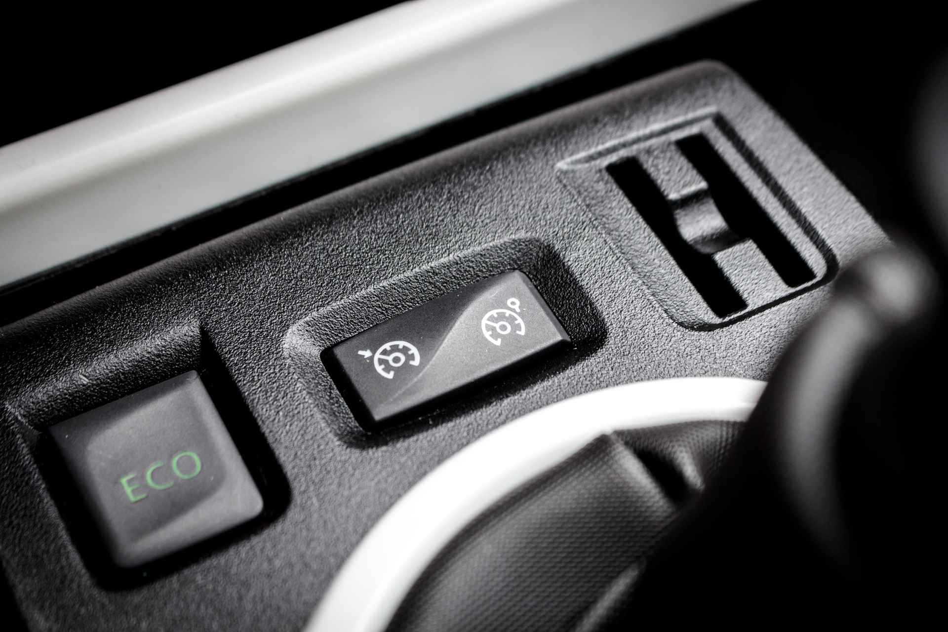 Renault Twingo 0.9 90 PK TCe Intens RIJKLAAR | Climat  | 15 inch LMV  | DAB Radio | | Cruise control | - 7/25