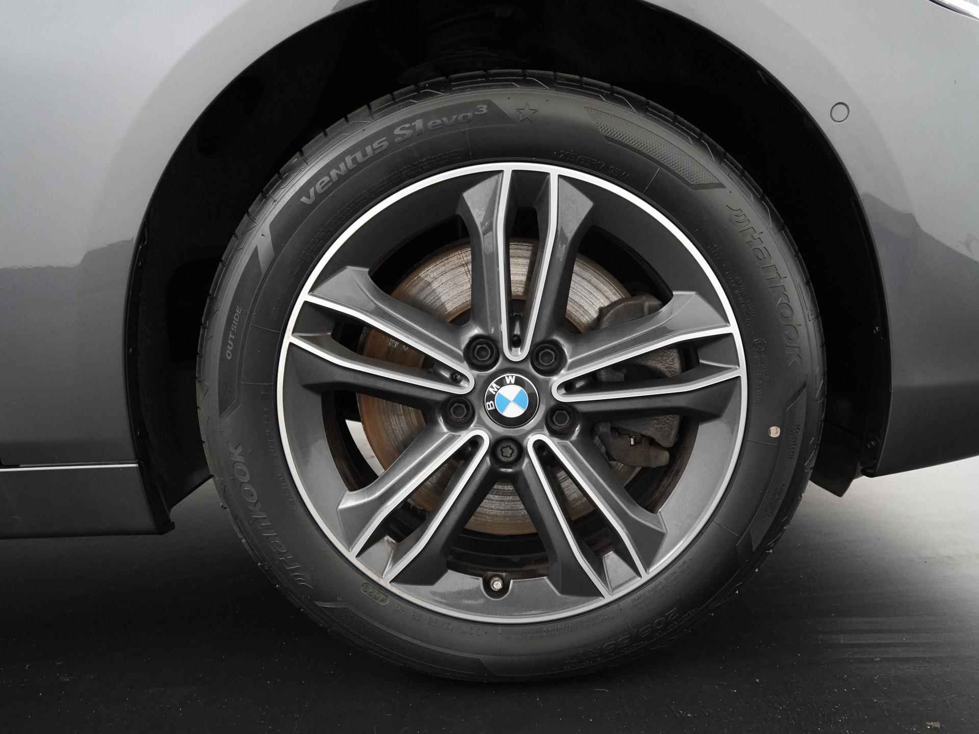 BMW 2-serie Active Tourer 225xe Sport Line | Camera | Adapt cruise | Winter pakket | Prof navigatie | Zondag open! - 32/39