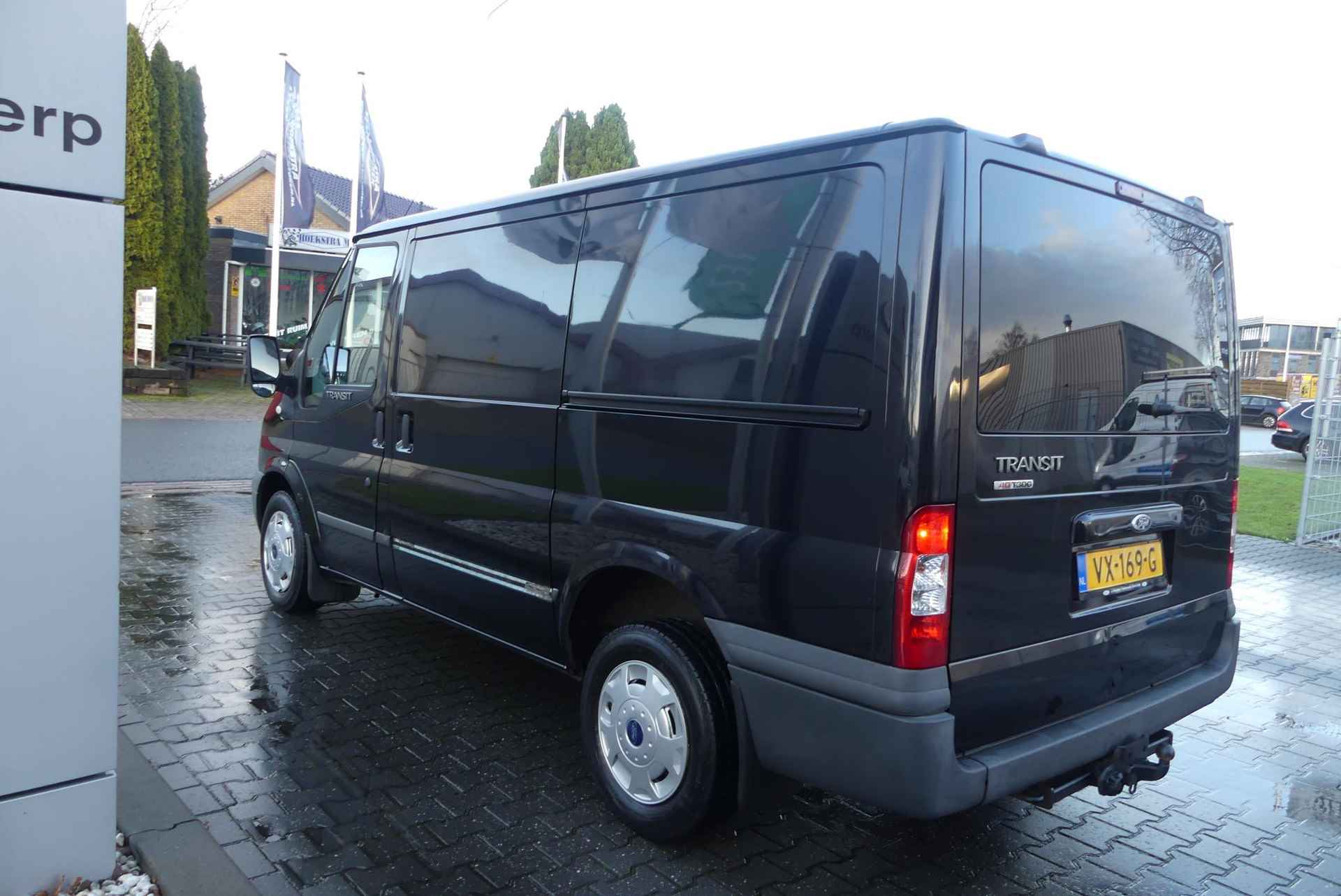 Ford Transit 300S 2.2 TDCI 144370KM.2 SCHUIFDEUREN.STANDKACHEL.AIRCO.TREKHAAK .CRUISE.APK  8/2025 - 12/17