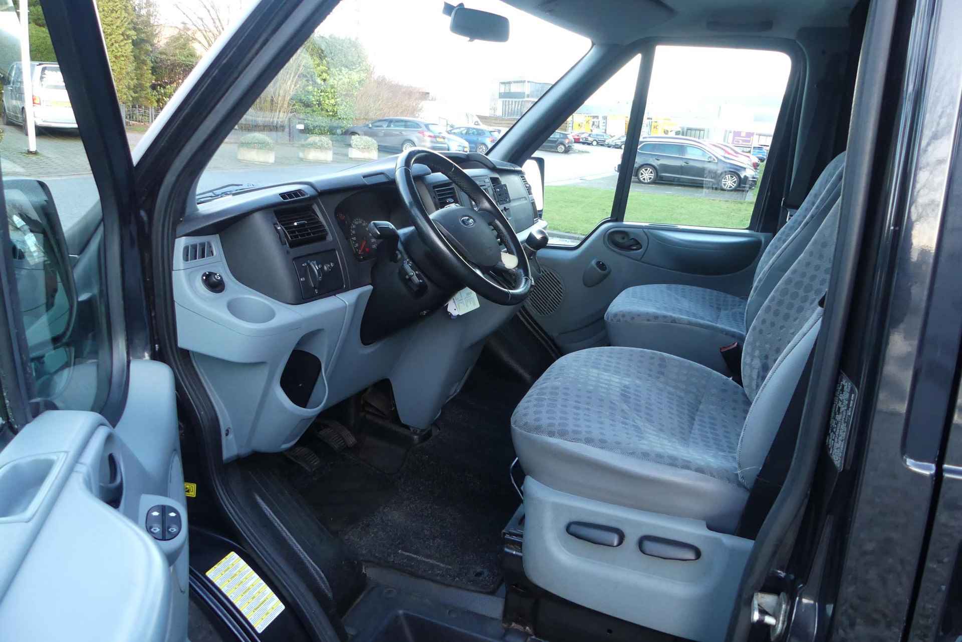 Ford Transit 300S 2.2 TDCI 144370KM.2 SCHUIFDEUREN.STANDKACHEL.AIRCO.TREKHAAK .CRUISE.APK  8/2025 - 15/17