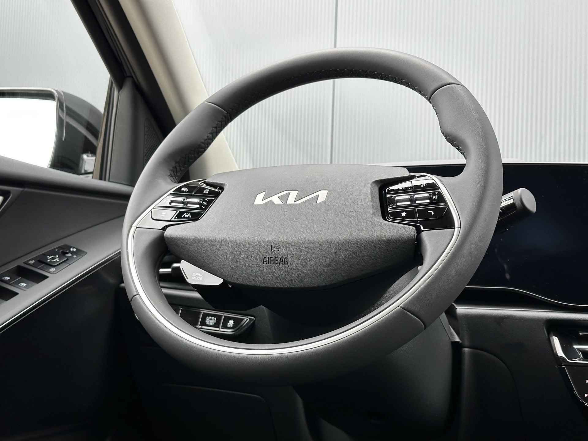 Kia Niro 1.6 GDi Hybrid DynamicLine | *ANWB ACTIE private lease vanaf €459,-* | *Niet op voorraad* | *Nu te bestellen* | Nu €3.000,- Korting | Navi | Clima | Camera | Adaptieve Cruise Control | Apple Carplay & Android Auto - 14/31