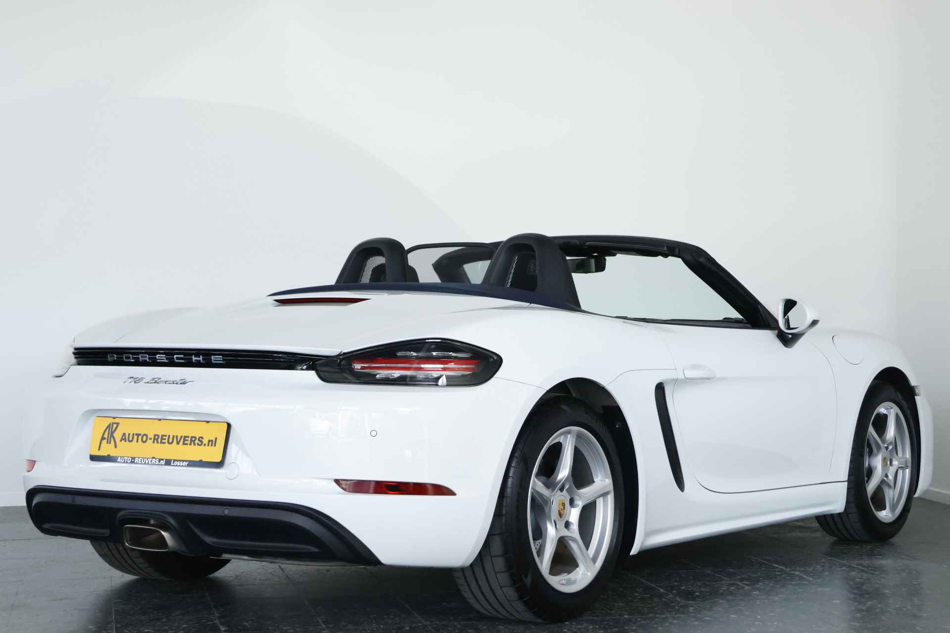 Porsche 718 Boxster 2.0 Cabrio / Navigatie / Xenon / Leder - 2/35