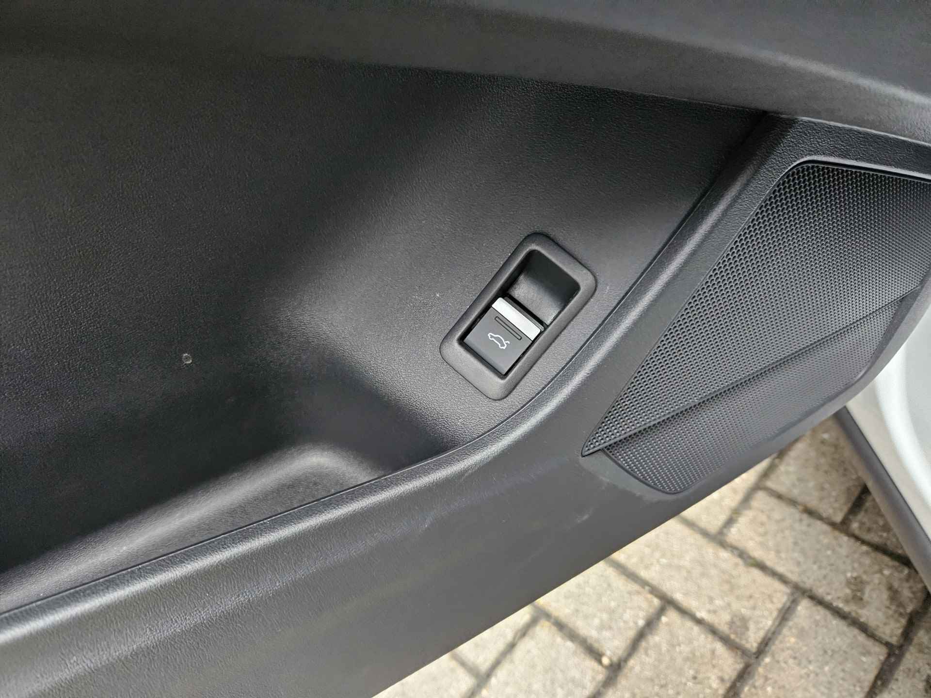 Audi Q4 Sportback e-tron 50 77 kWh 300pk Quattro | MMI navigatie plus | Comfortpakket | Matrix-led | Assistentiepakket plus - 16/18