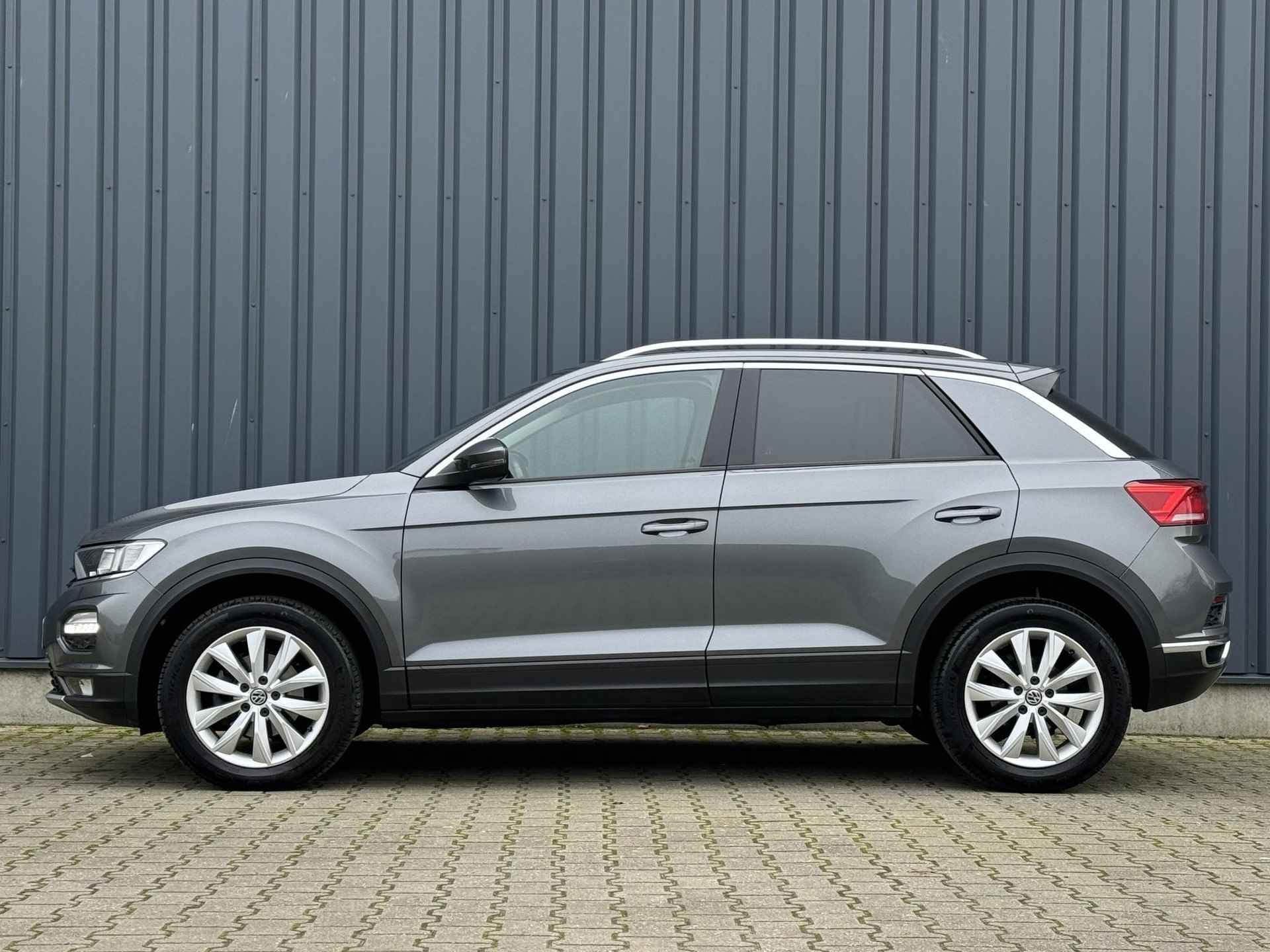 Volkswagen T-Roc 1.6 TDI Style | Adaptieve Cruise | Carplay - 4/26