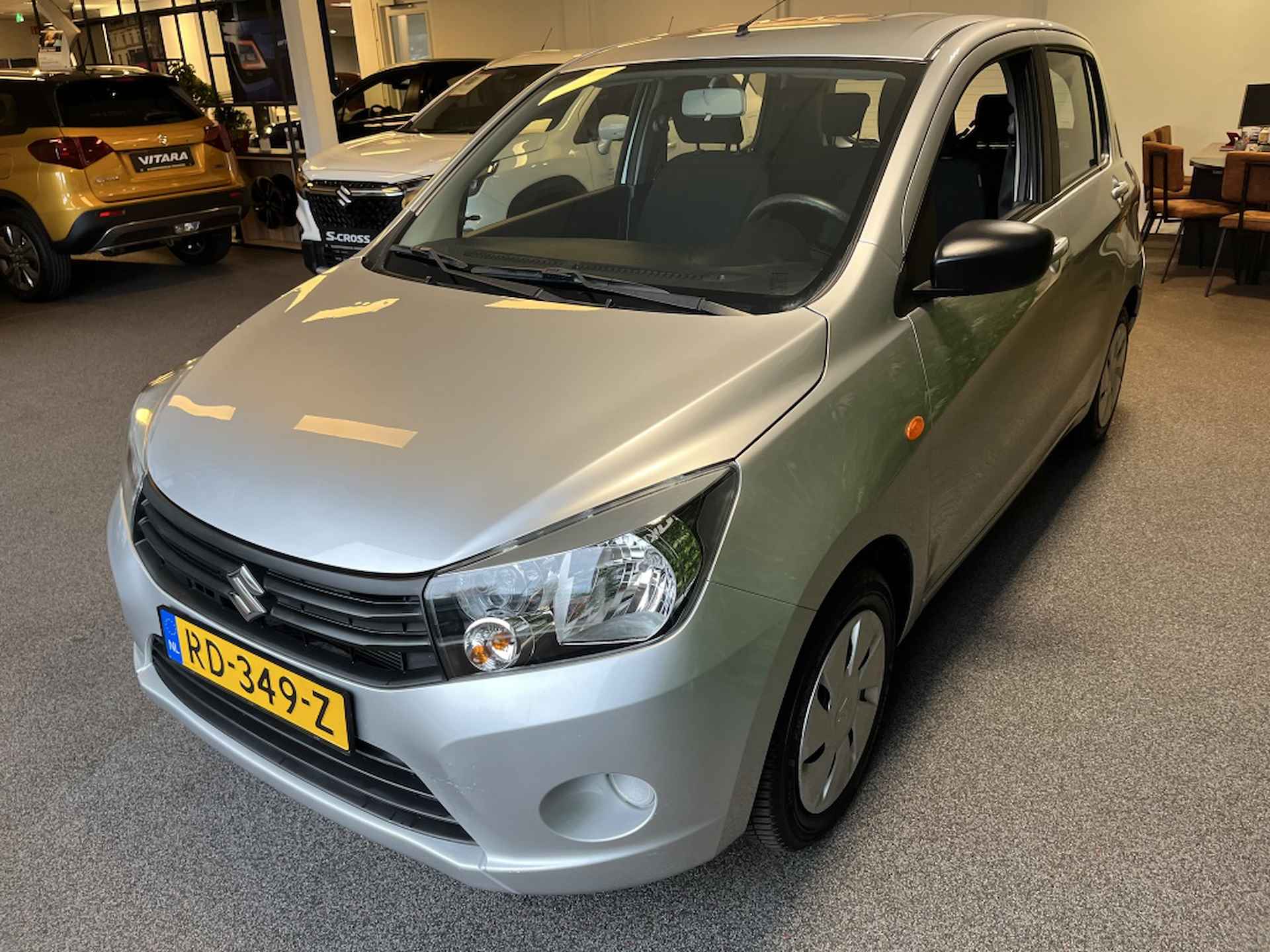 Suzuki Celerio 1.0 Comfort AIRCO Handsfree 1.0 Comfort - 5/19